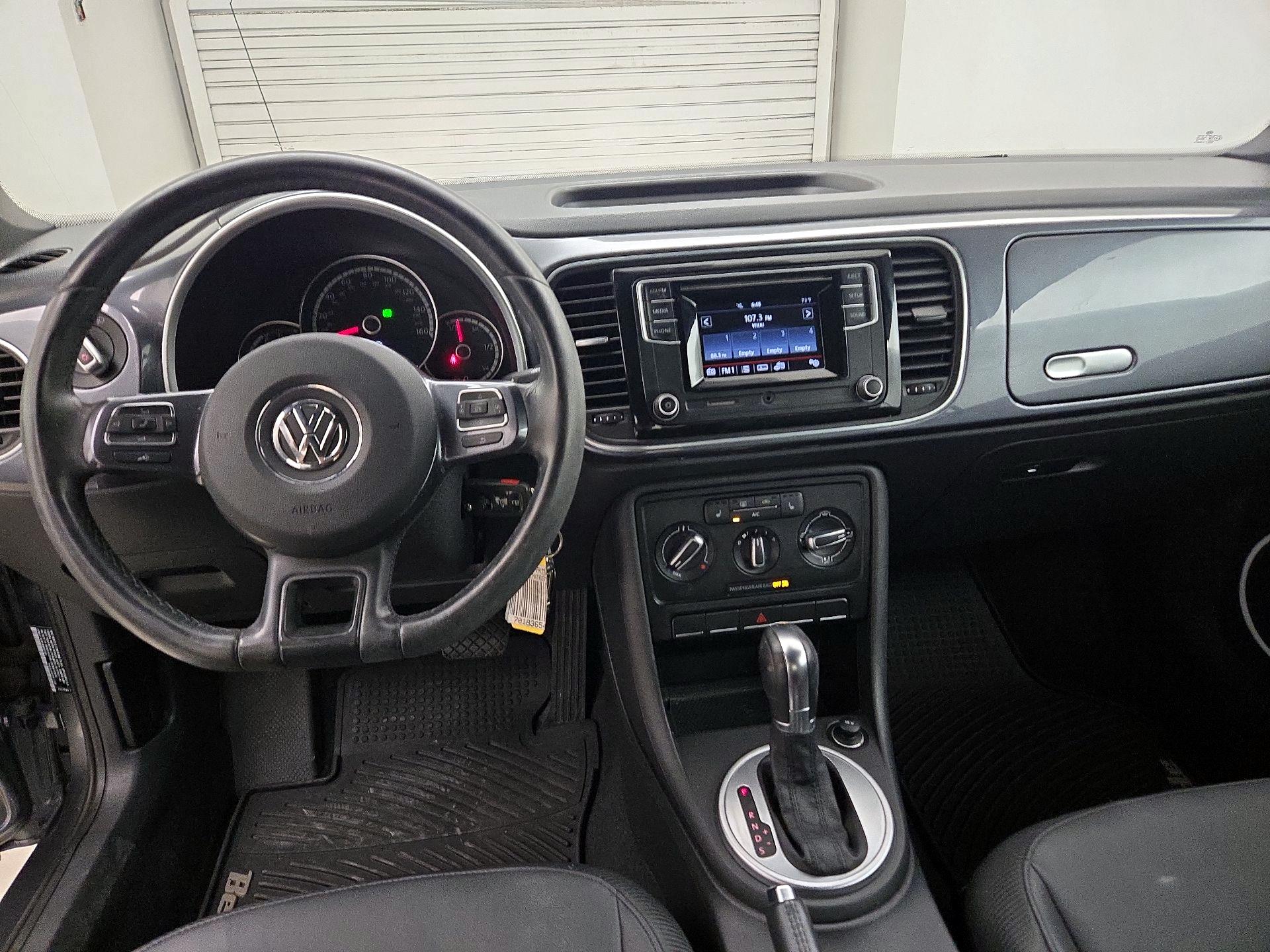 Thumbnail: 2016 Volkswagen Beetle - 9