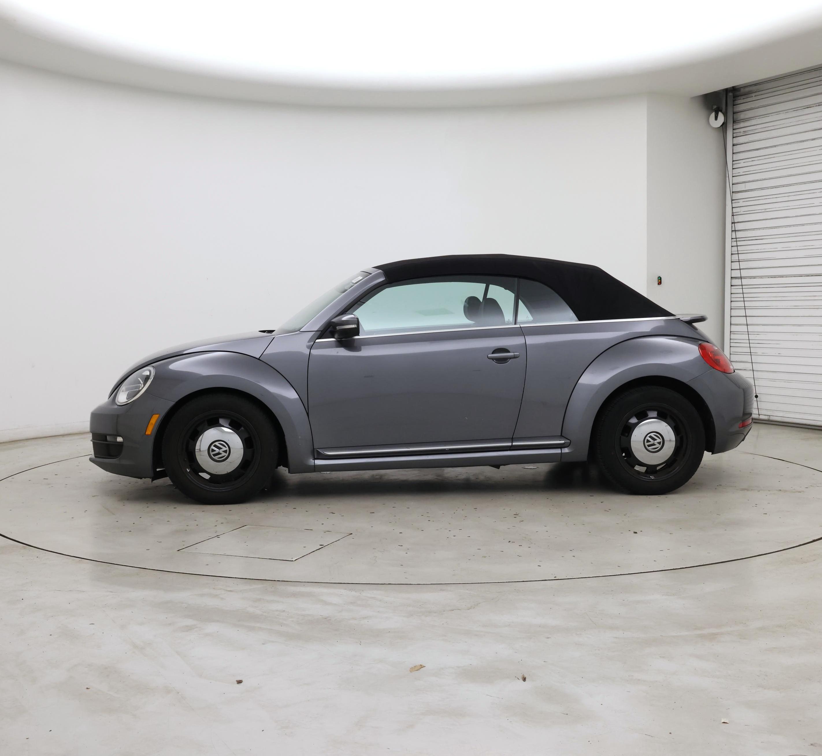 Thumbnail: 2016 Volkswagen Beetle - 3