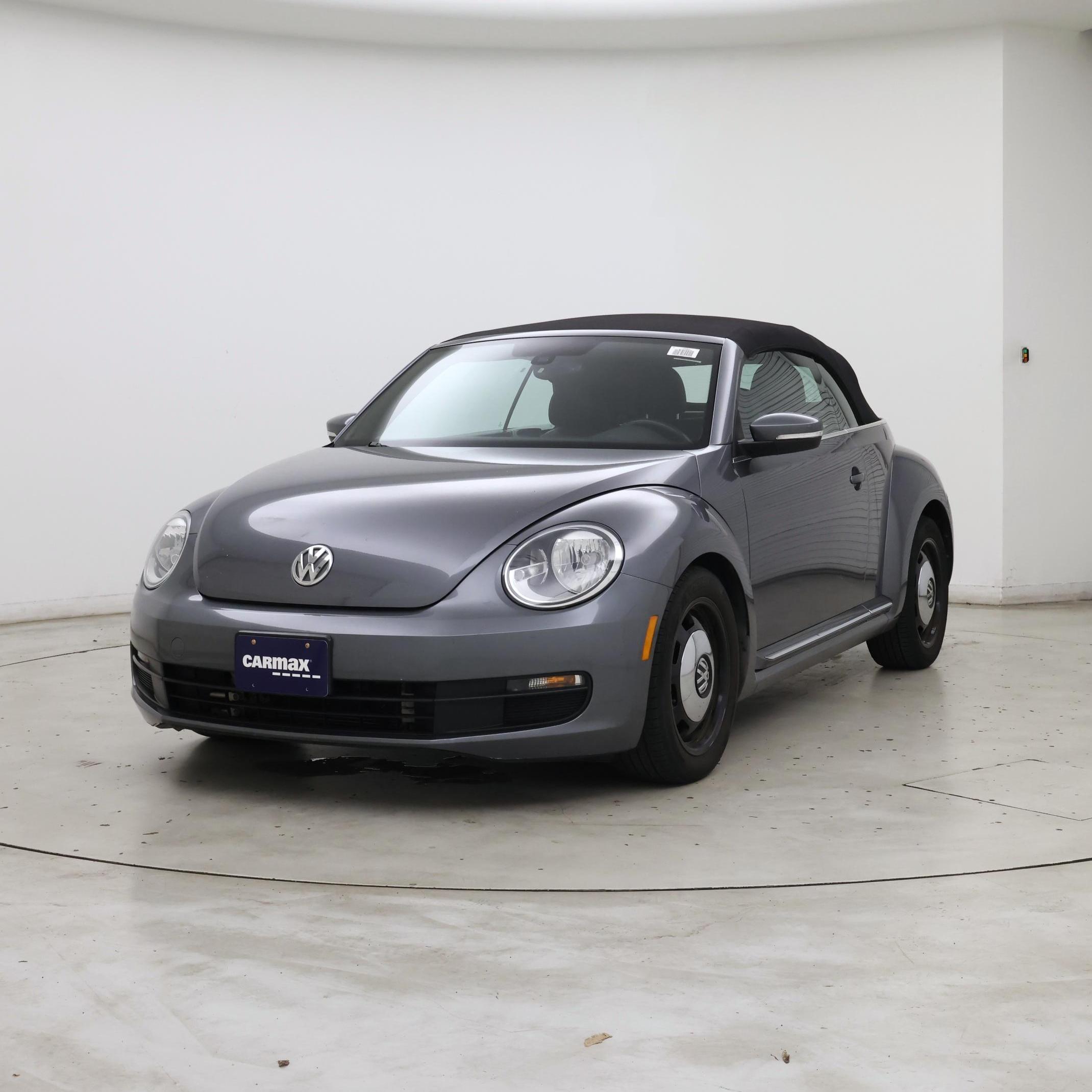 Thumbnail: 2016 Volkswagen Beetle - 4