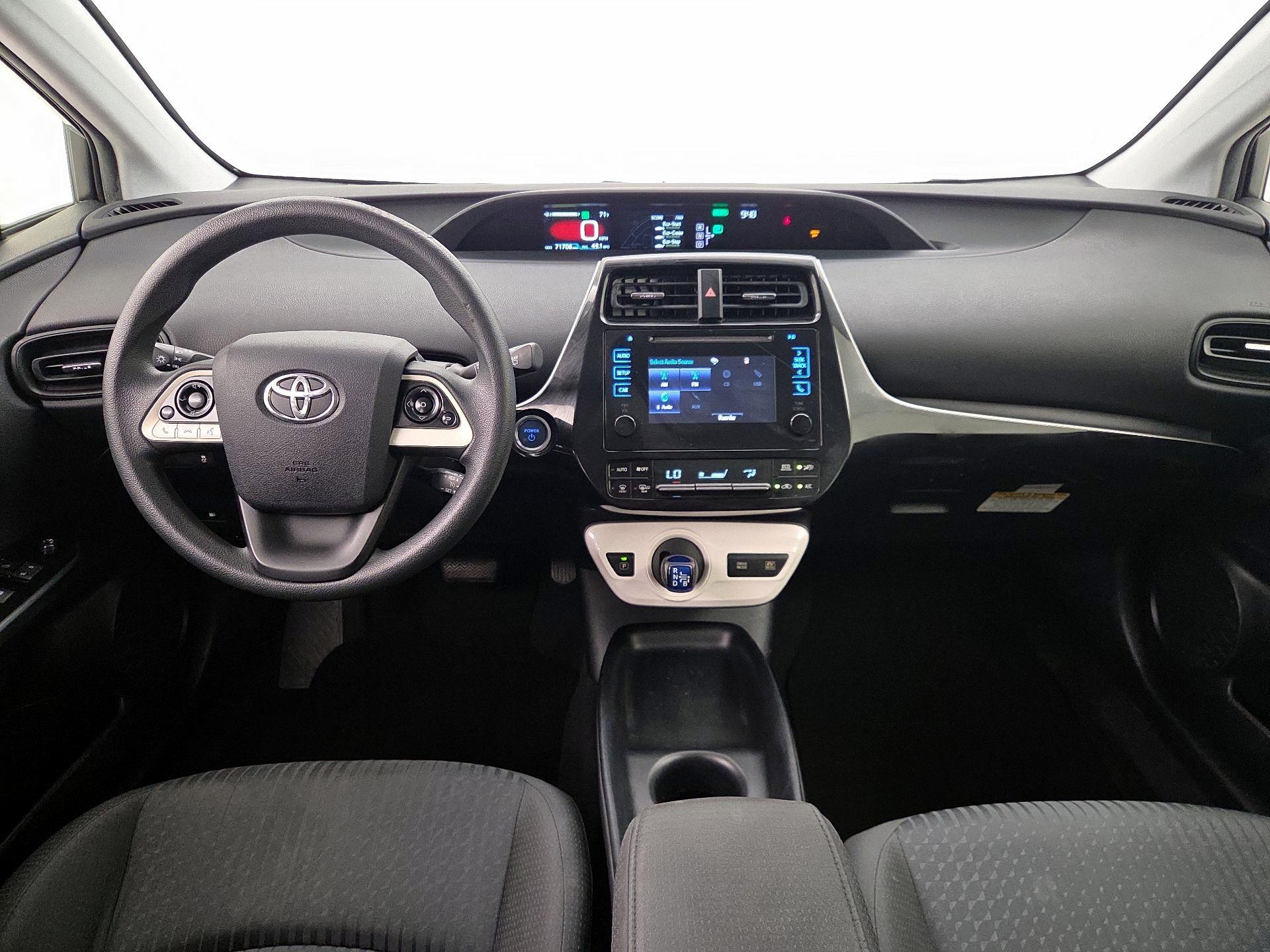 Thumbnail: 2016 Toyota Prius - 9