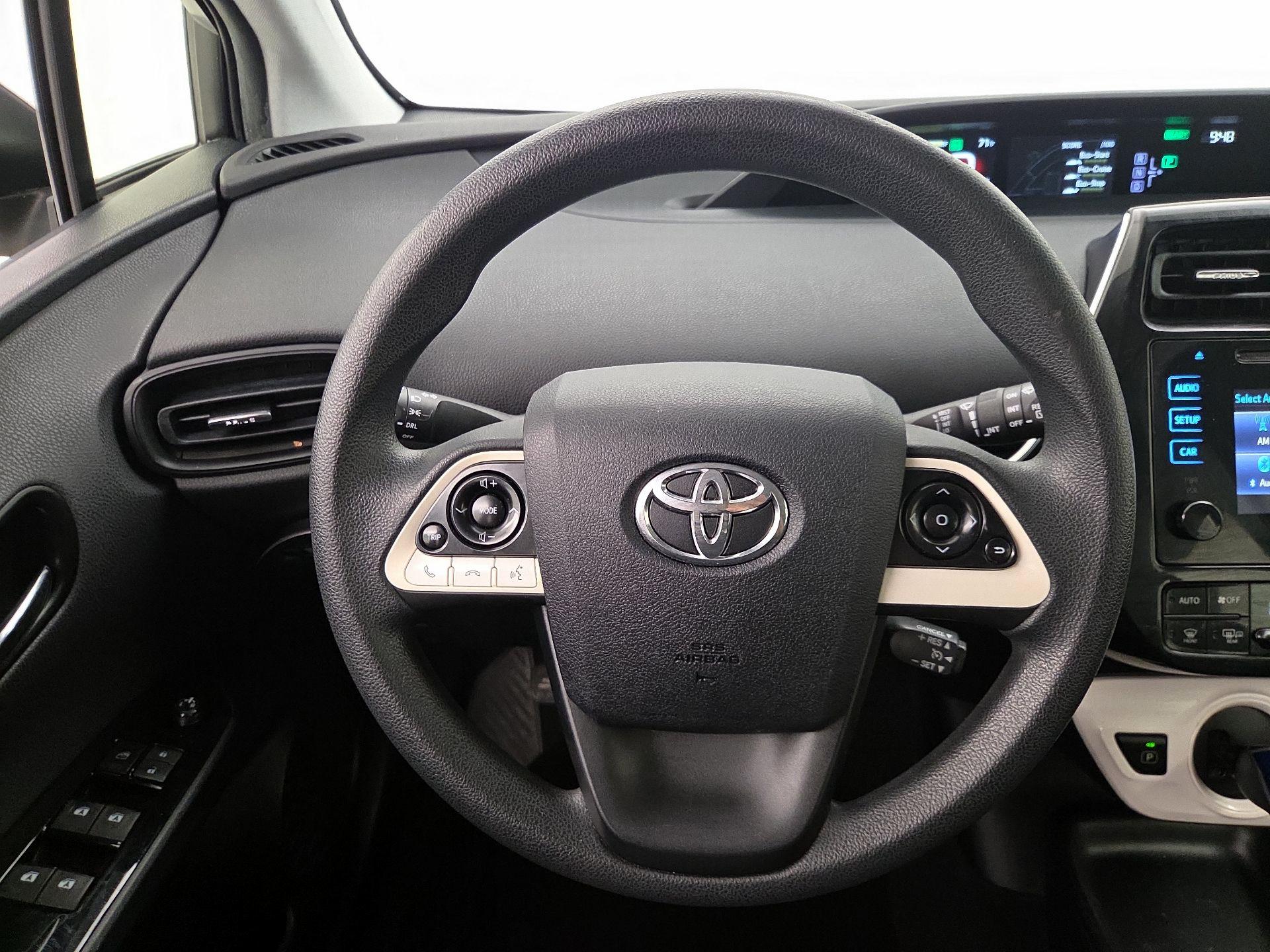 Thumbnail: 2016 Toyota Prius - 10