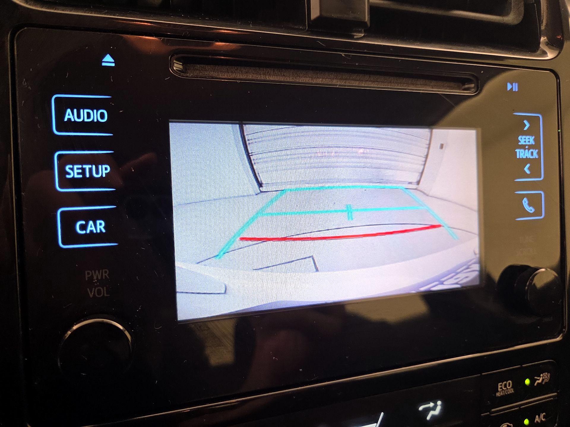 Thumbnail: 2016 Toyota Prius - 14
