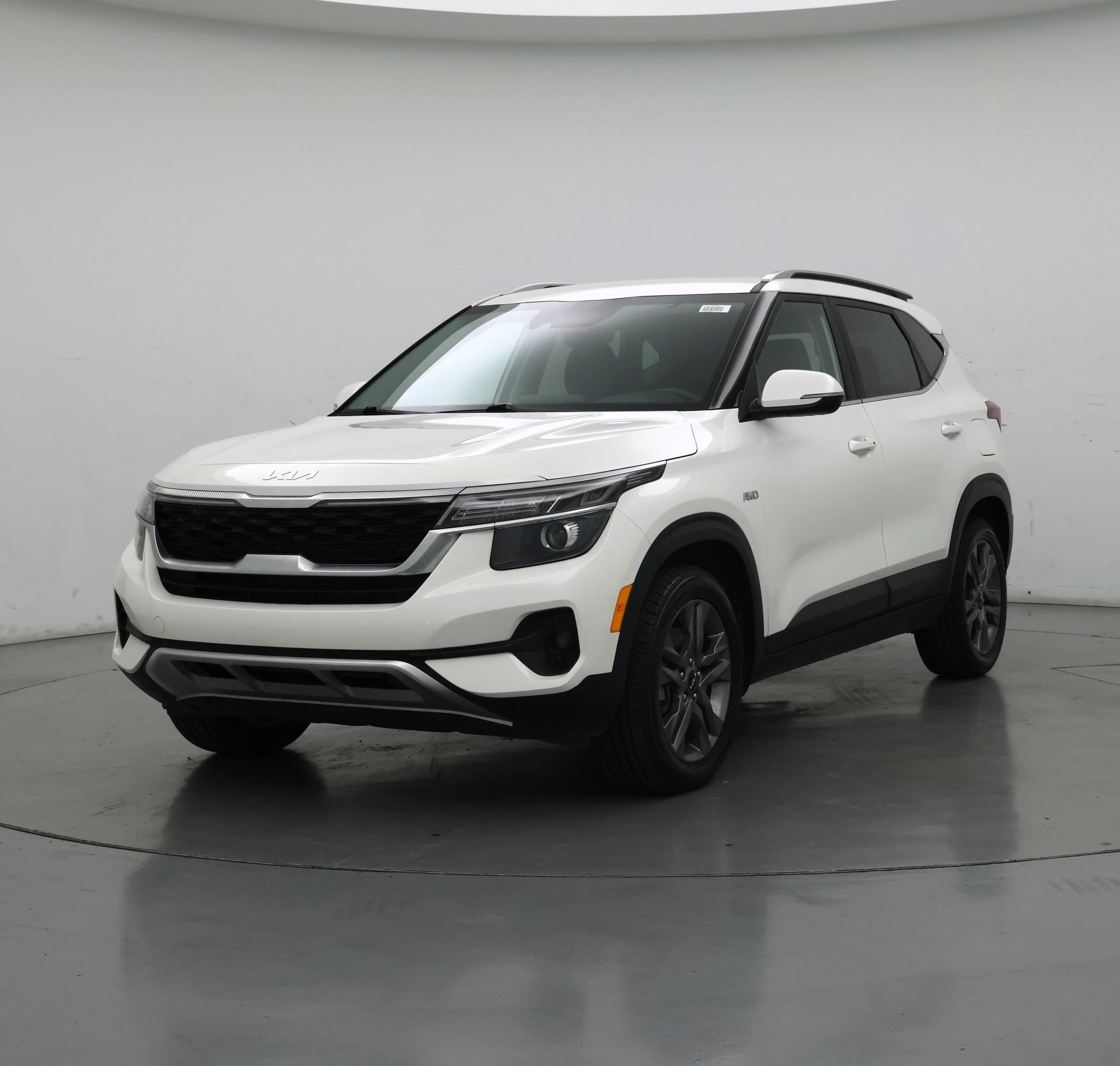 Thumbnail: 2023 Kia Seltos - 4