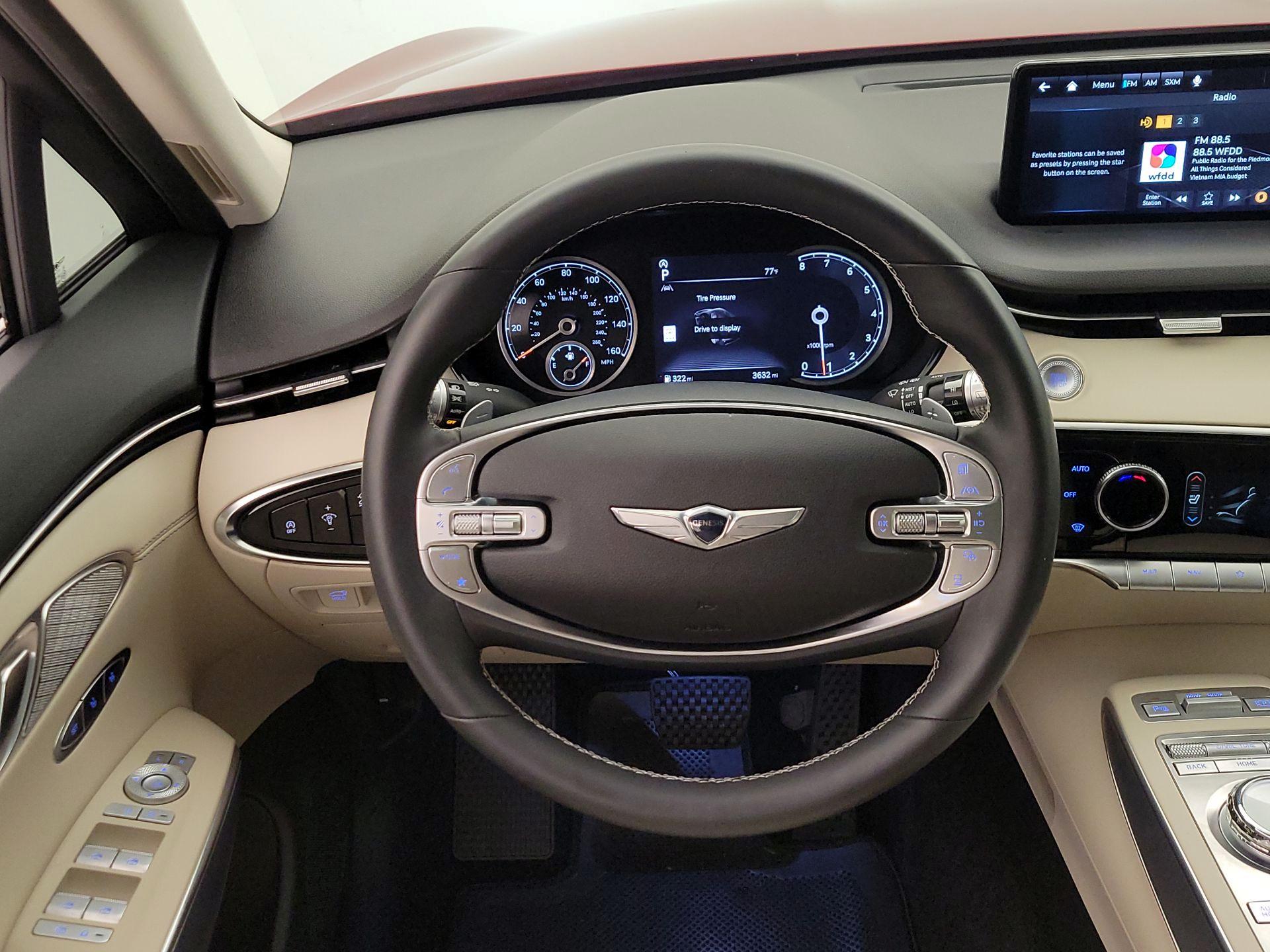 Thumbnail: 2023 Genesis GV70 - 10
