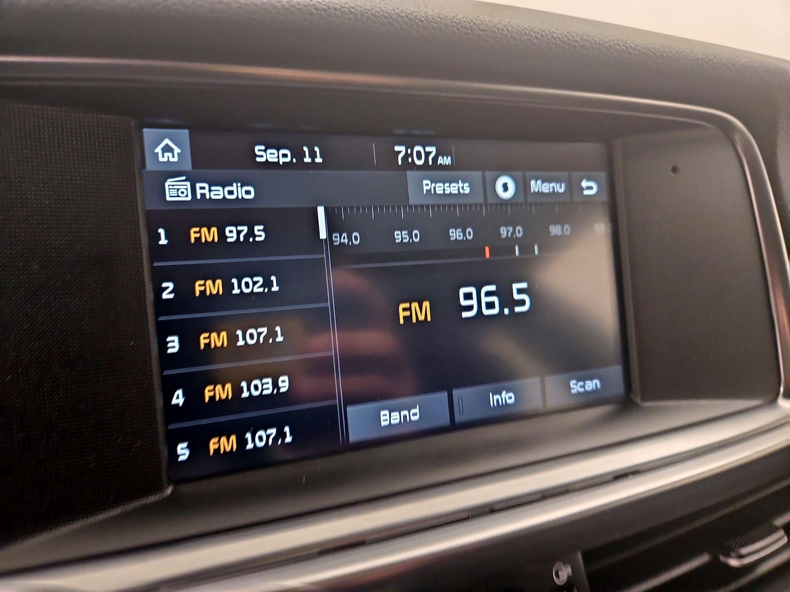 2017 Kia Optima Premium Hybrid - Photo 16
