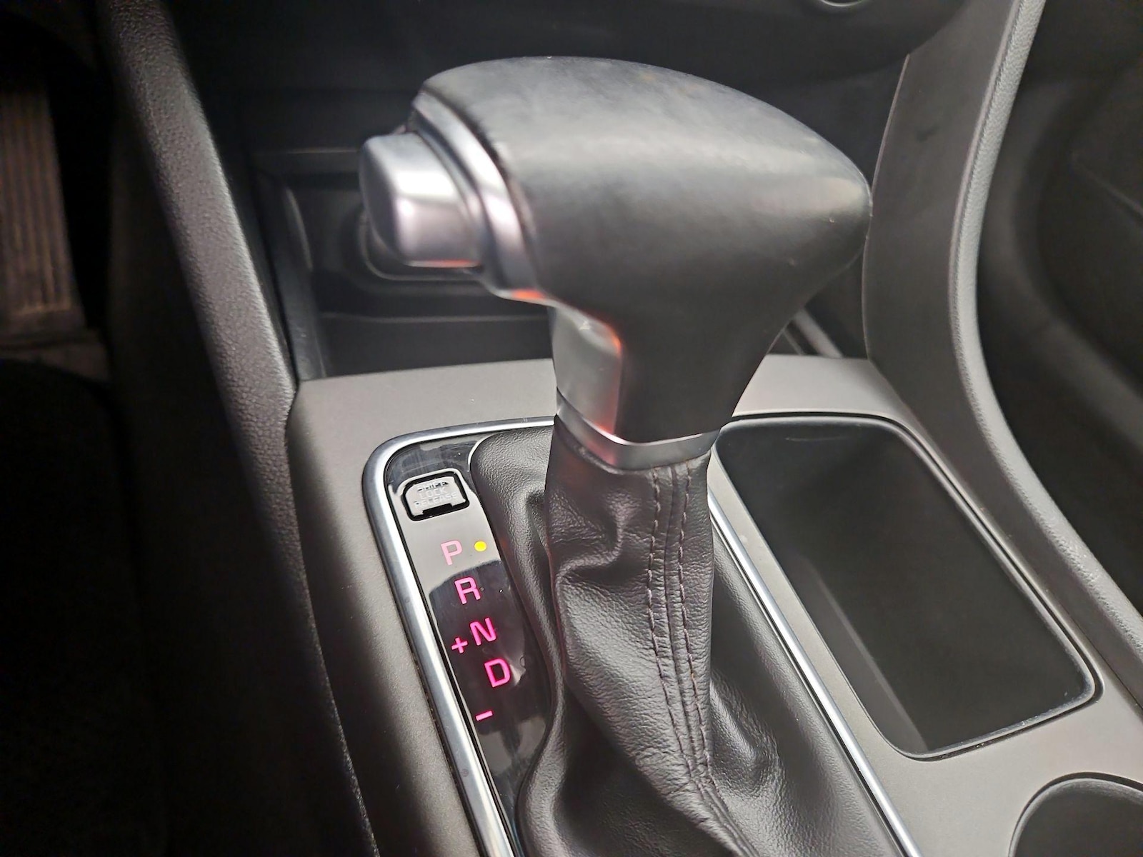 2017 Kia Optima Premium Hybrid - Photo 18
