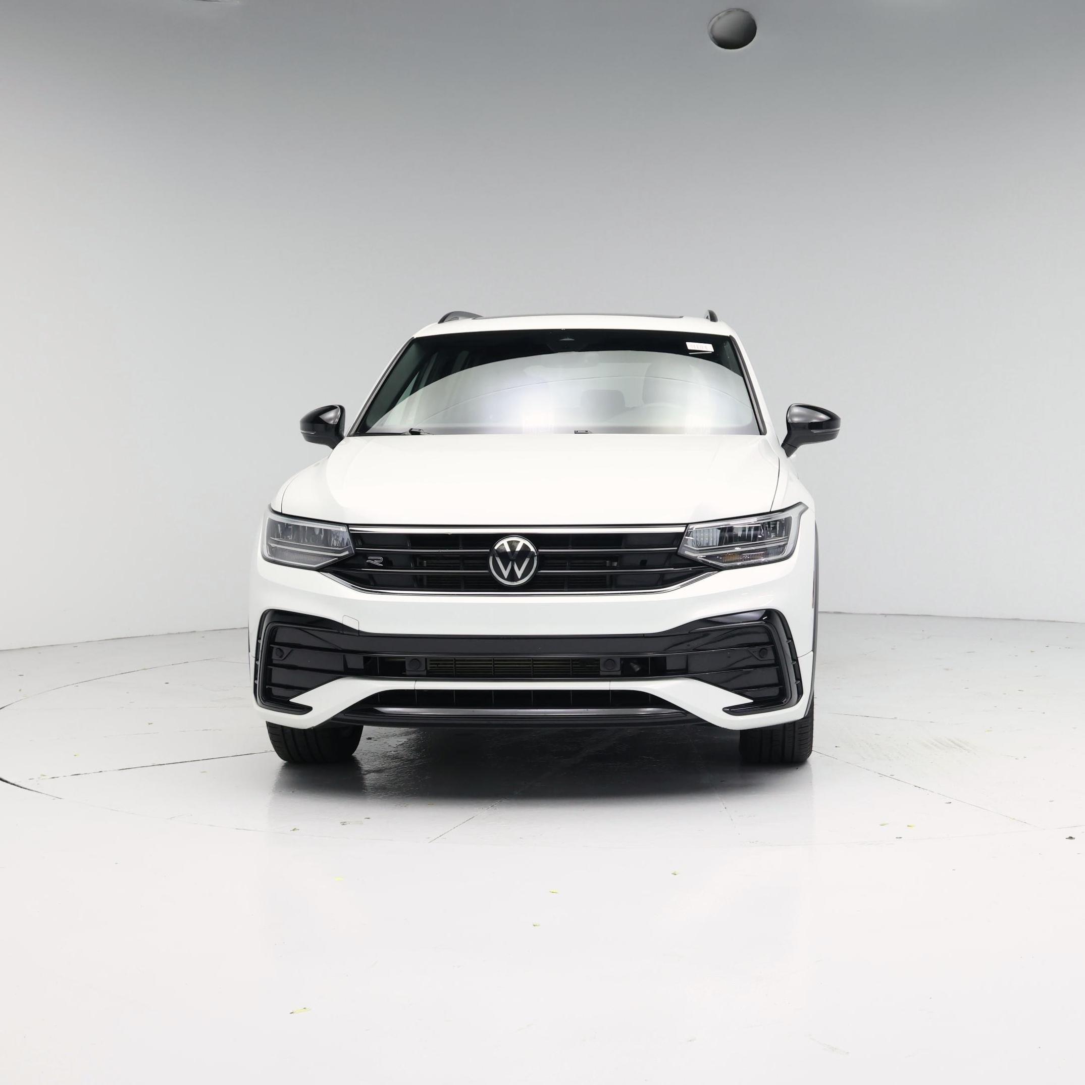 Thumbnail: 2022 Volkswagen Tiguan - 5