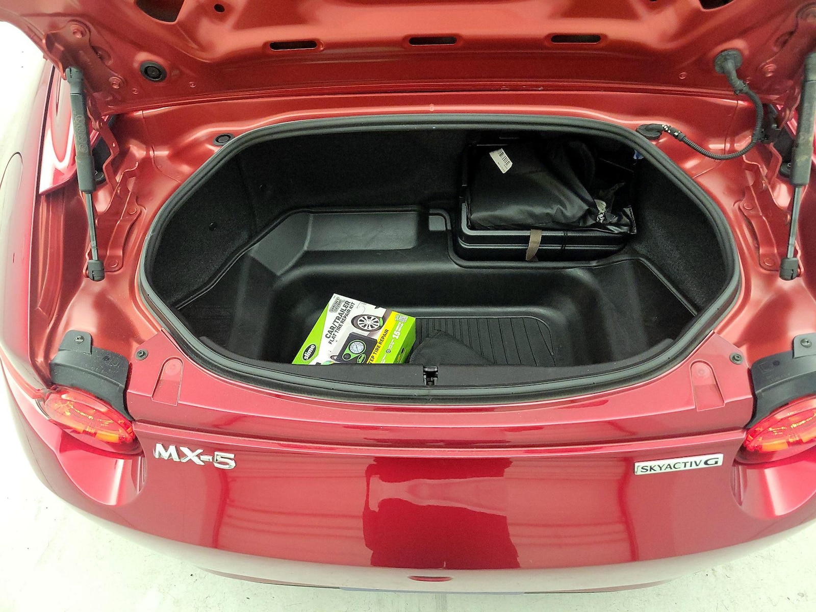 2020 Mazda MX-5 Miata RF Grand Touring - Photo 18