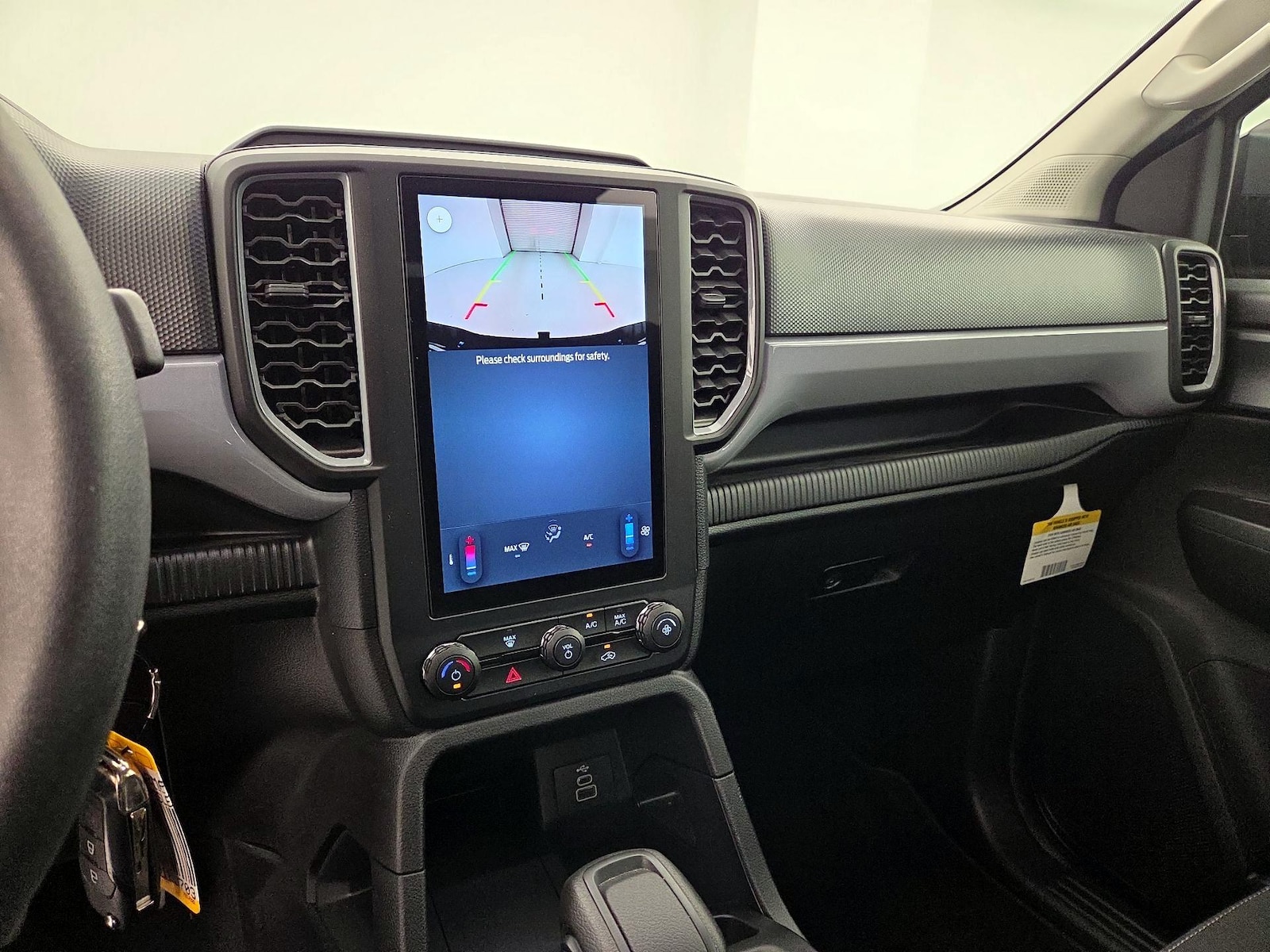 2025 Ford Ranger XL - Photo 15