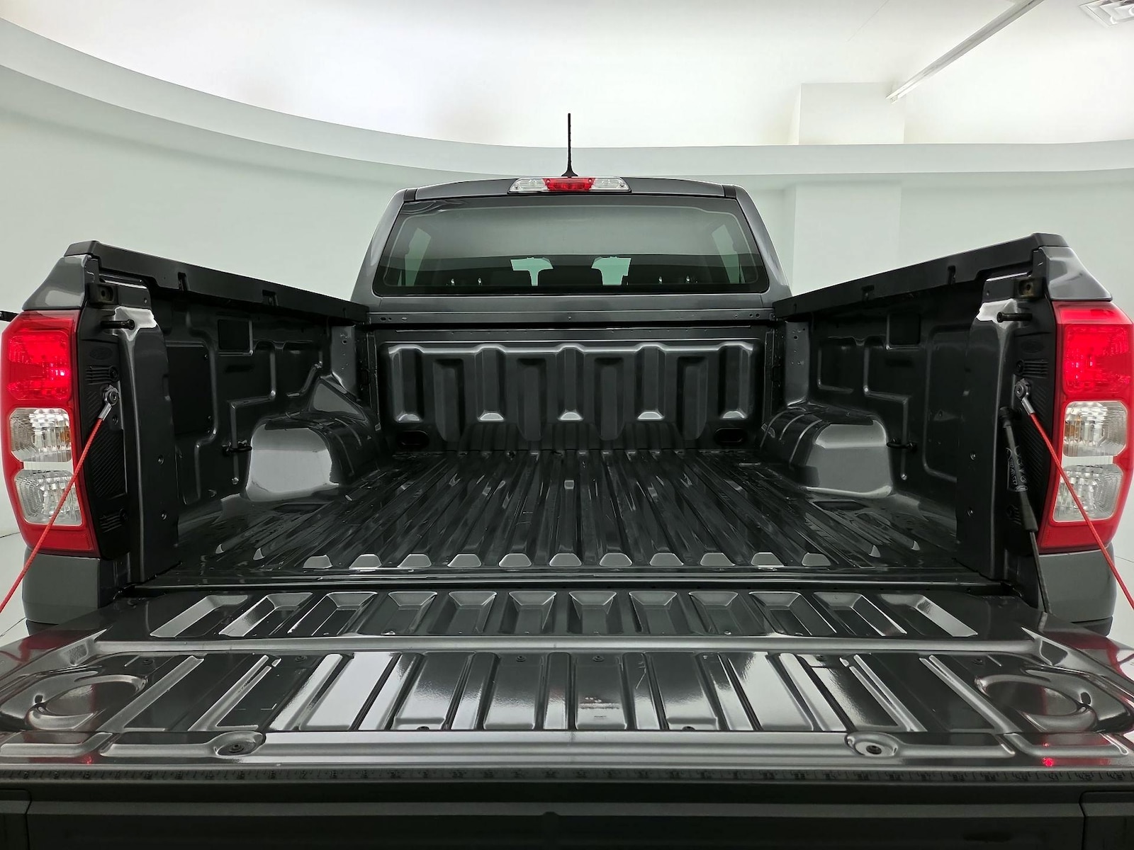2025 Ford Ranger XL - Photo 21