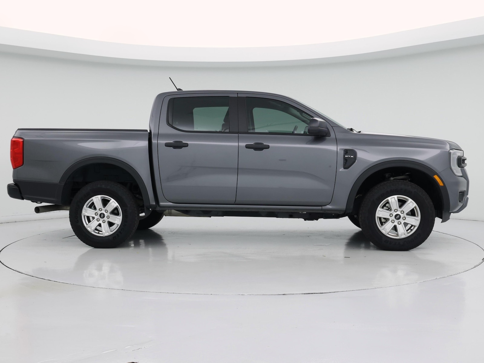 2025 Ford Ranger XL - Photo 8