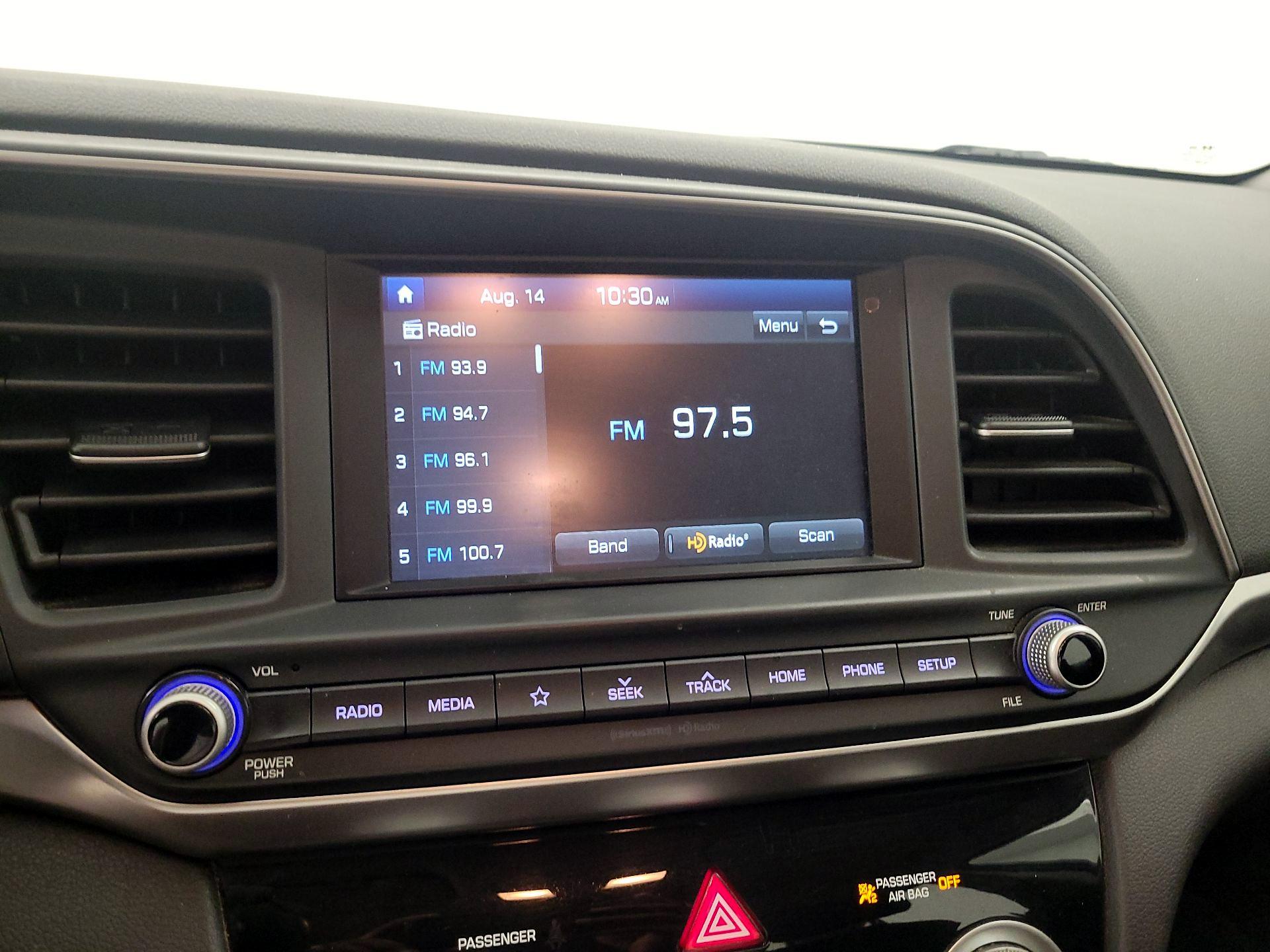 Thumbnail: 2019 Hyundai Elantra - 13