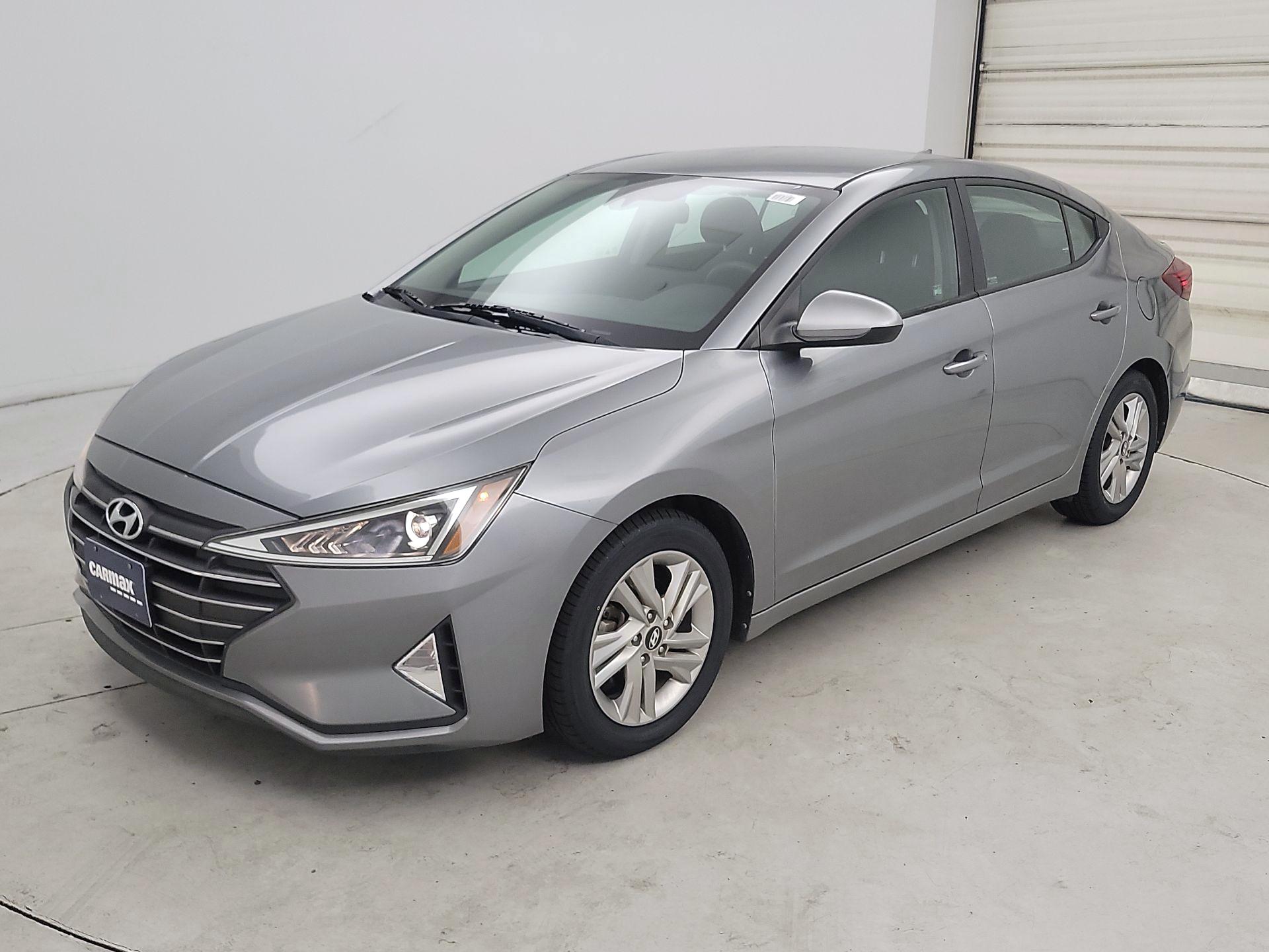 Thumbnail: 2019 Hyundai Elantra - 3
