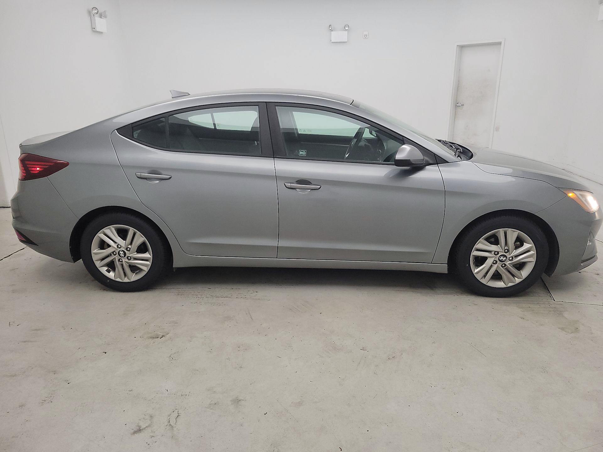 Thumbnail: 2019 Hyundai Elantra - 4