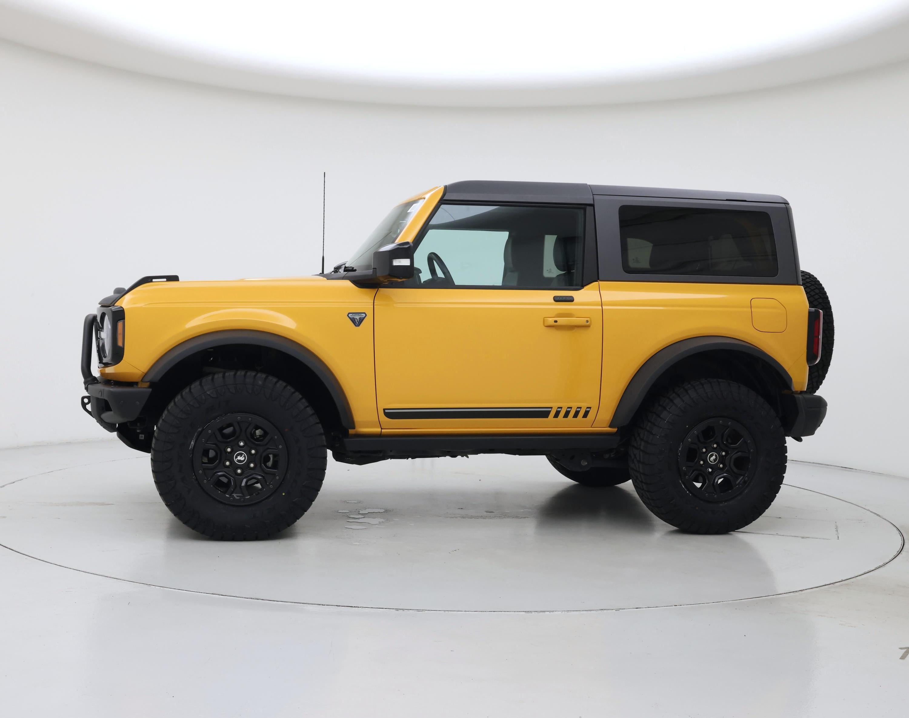 Thumbnail: 2021 Ford Bronco - 3