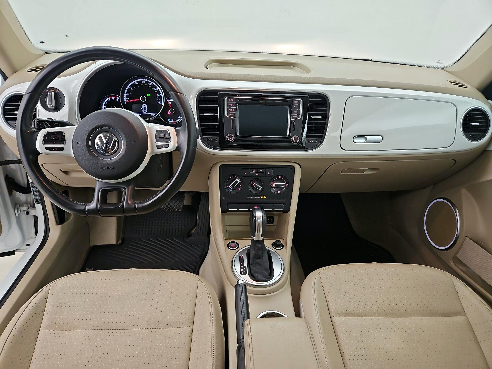 Thumbnail: 2016 Volkswagen Beetle - 9