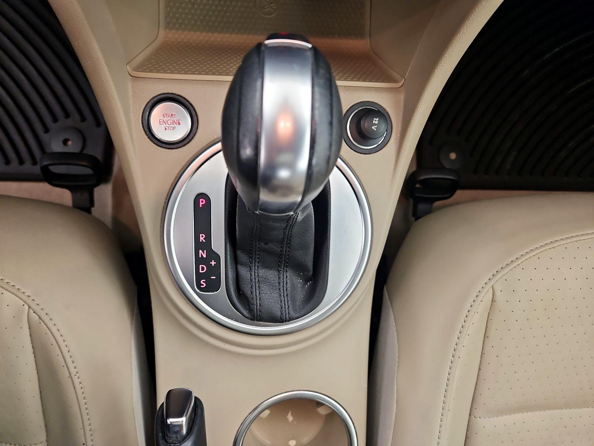Thumbnail: 2016 Volkswagen Beetle - 18