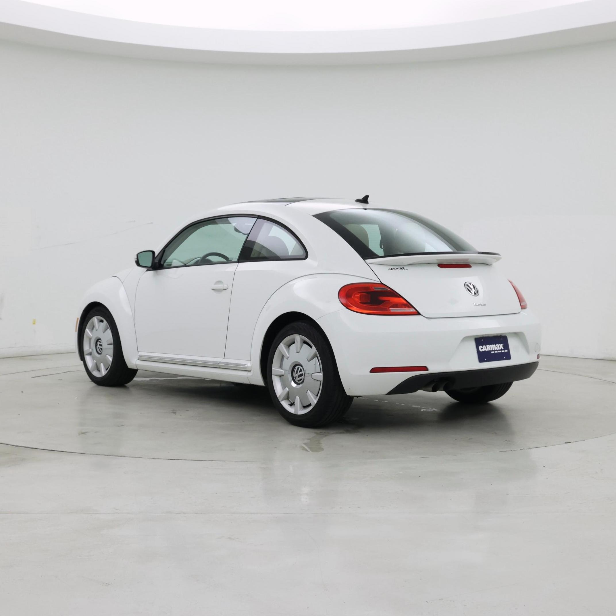 Thumbnail: 2016 Volkswagen Beetle - 2