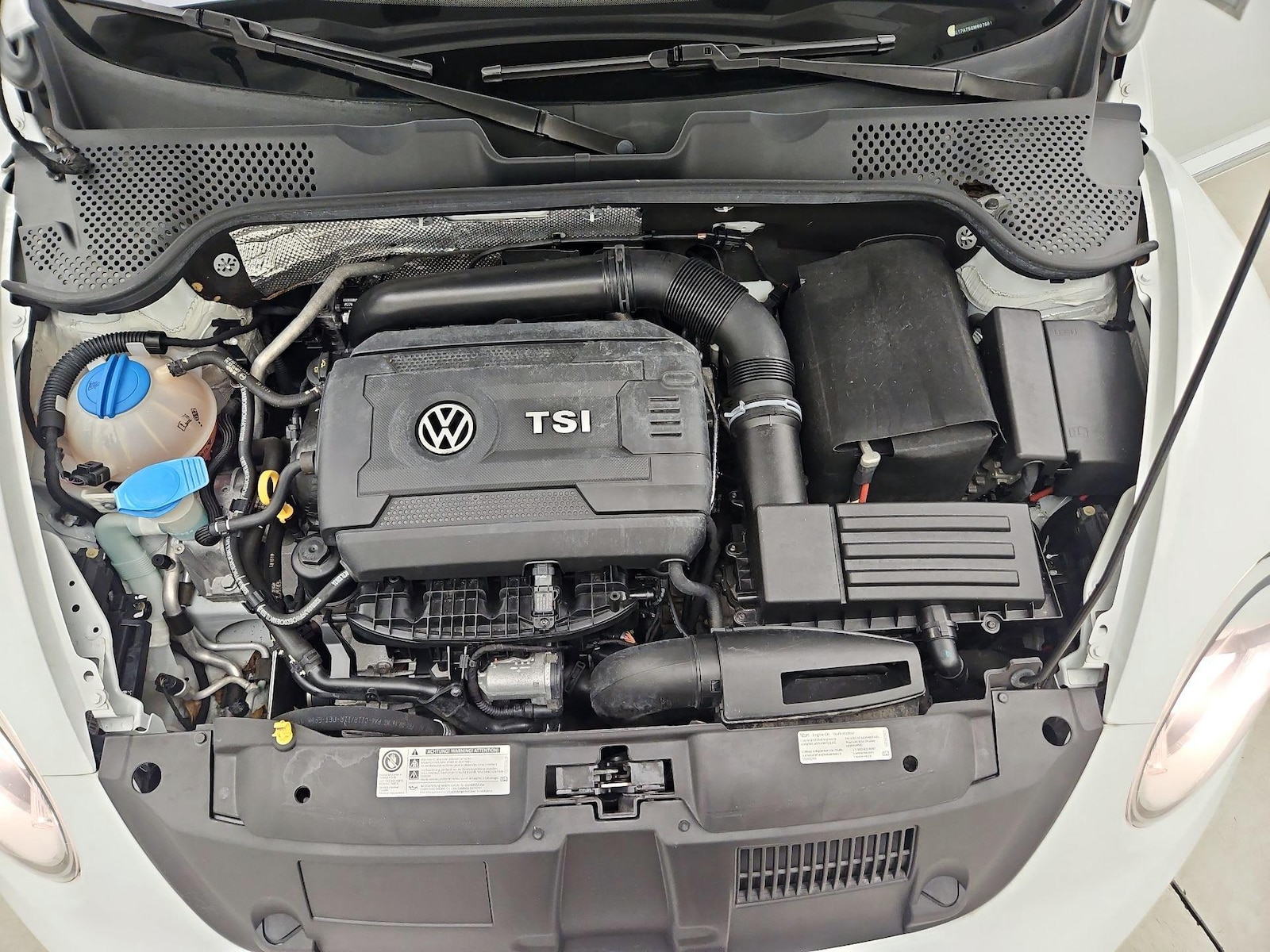 2016 Volkswagen Beetle SEL - Photo 23