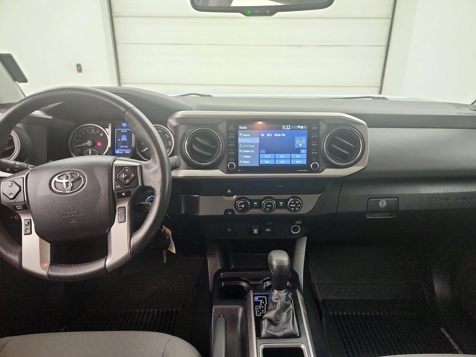 2020 Toyota Tacoma SR5 - Photo 10