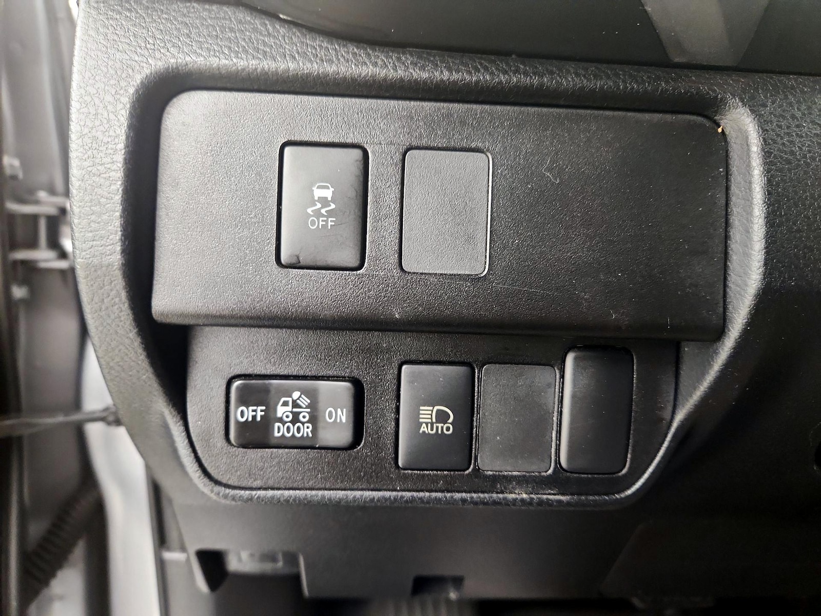 2020 Toyota Tacoma SR5 - Photo 14