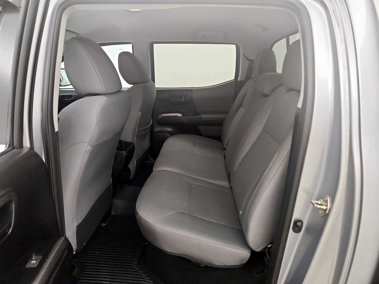 2020 Toyota Tacoma SR5 - Photo 20