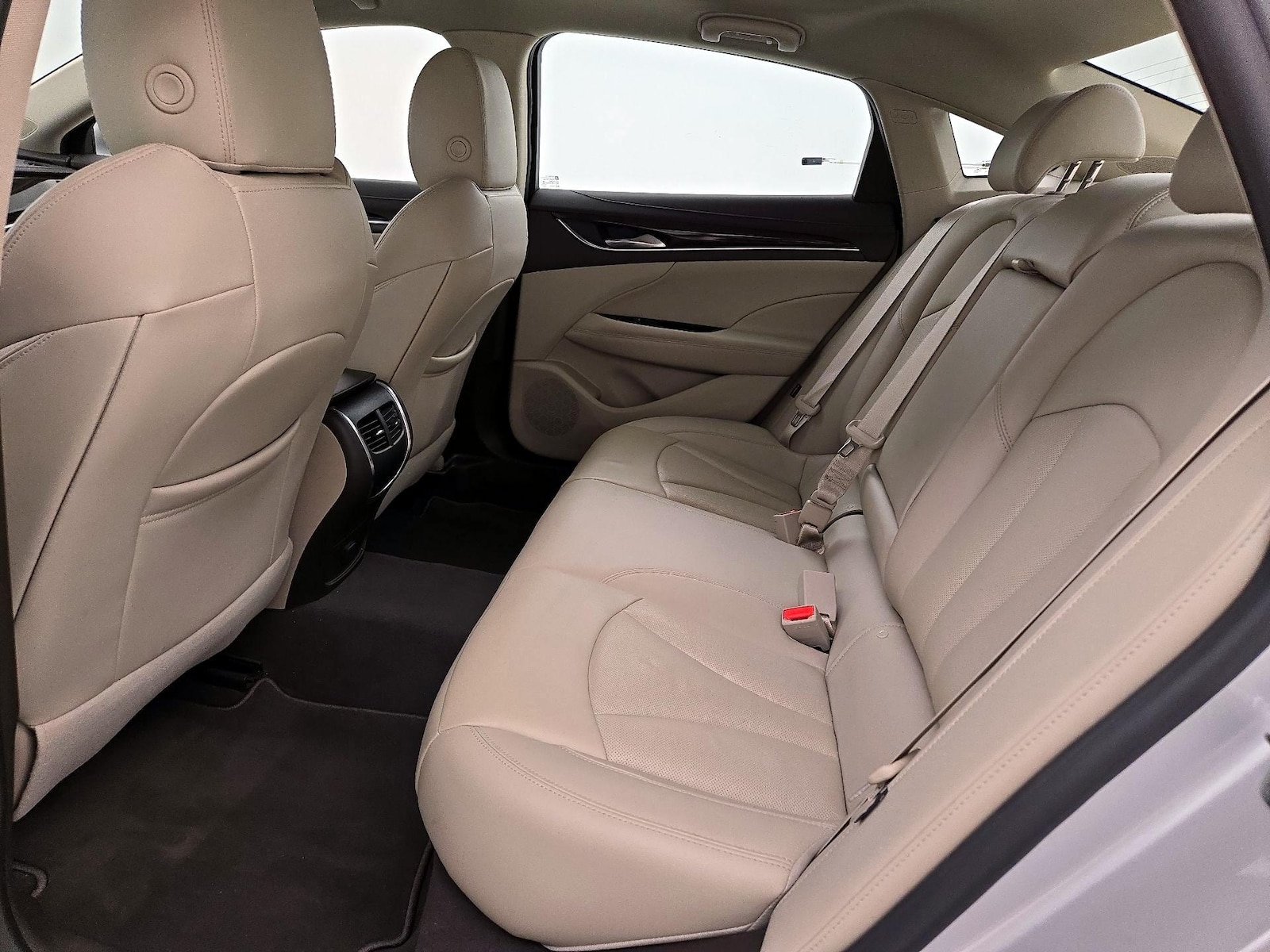2017 Buick LaCrosse Essence - Photo 21