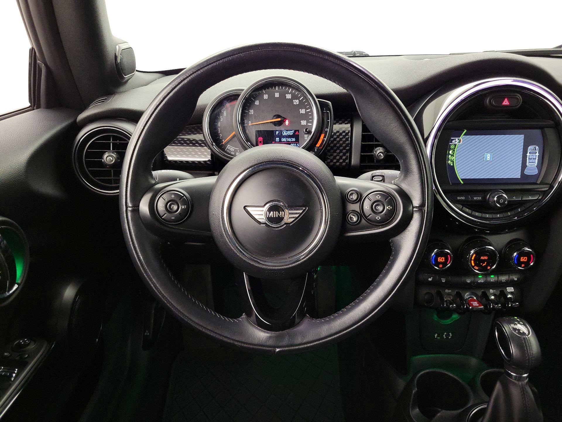 Thumbnail: 2018 MINI Cooper - 10