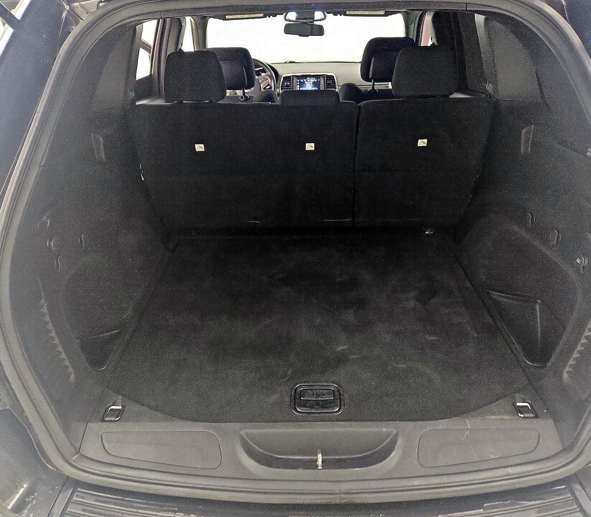 Trunk/Cargo (Seats Up)