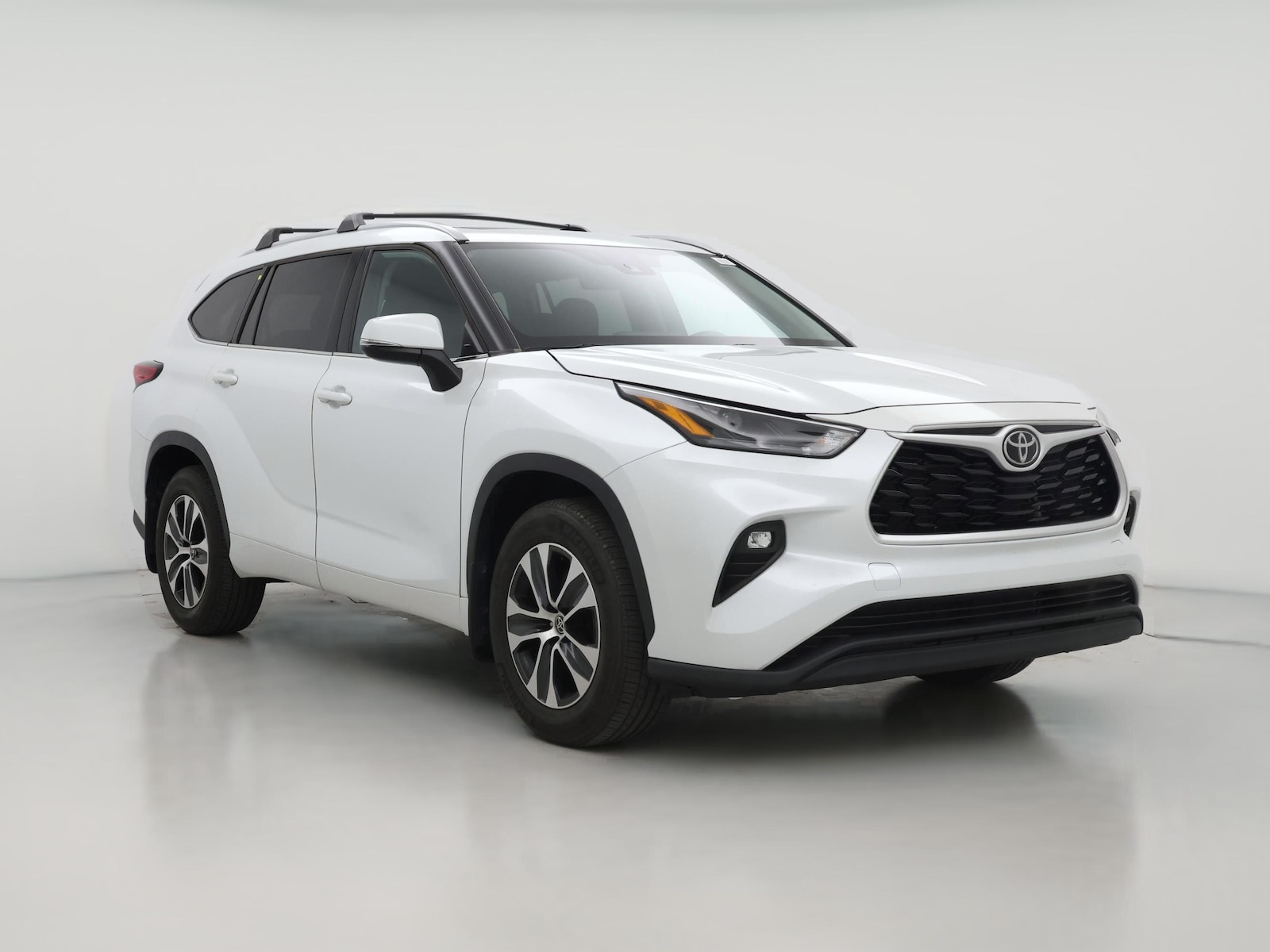2022 Toyota Highlander XLE - Photo 1