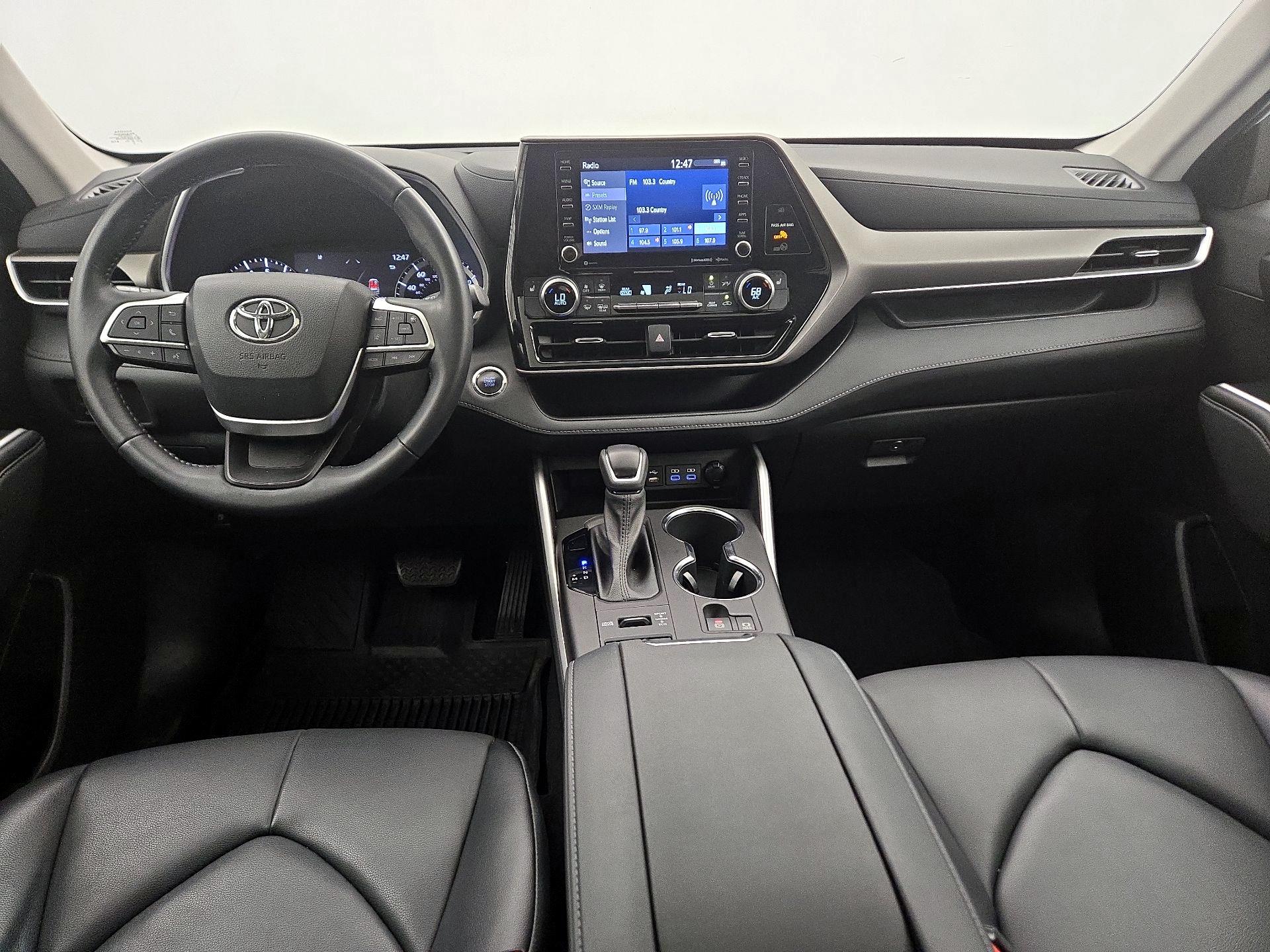 Thumbnail: 2022 Toyota Highlander - 9