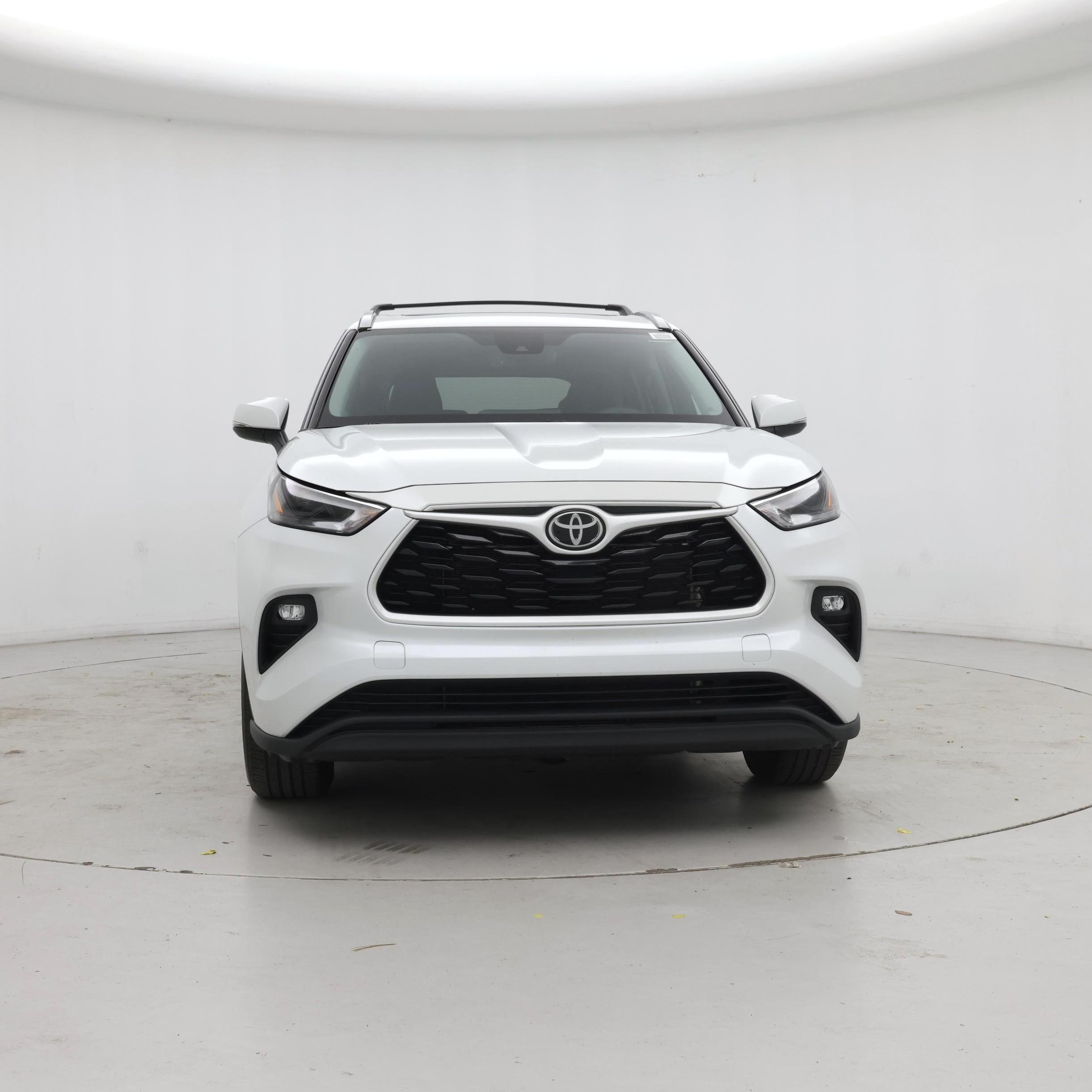 Thumbnail: 2022 Toyota Highlander - 5