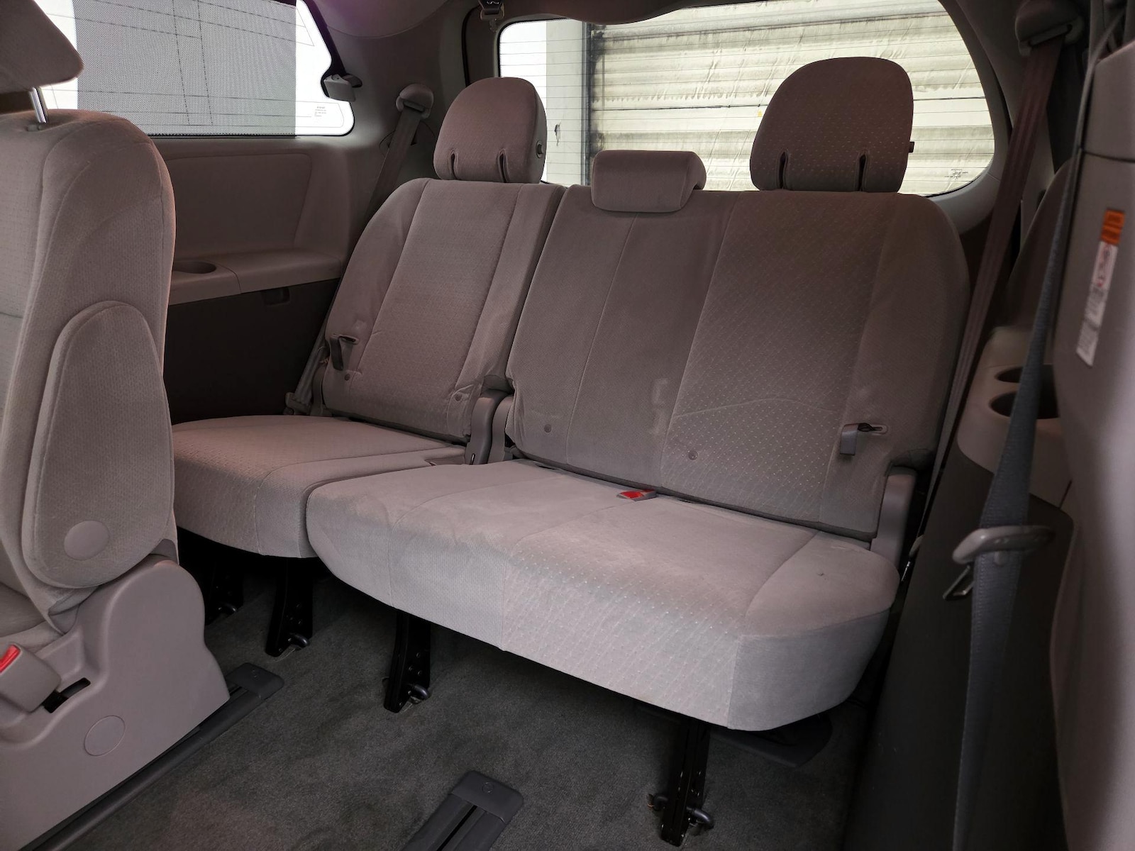2015 Toyota Sienna LE - Photo 21