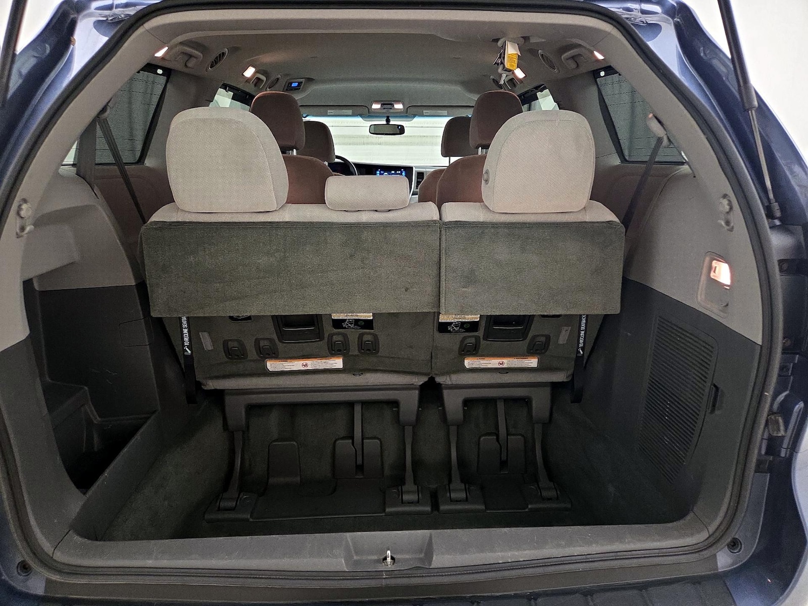 2015 Toyota Sienna LE - Photo 22