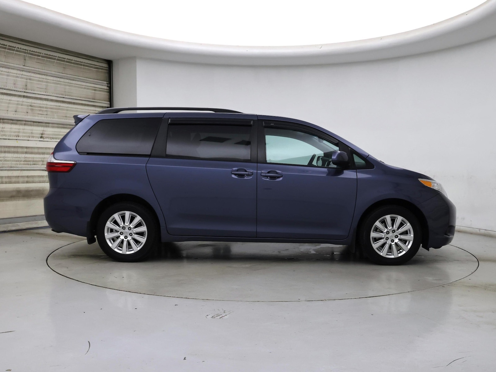 2015 Toyota Sienna LE - Photo 8