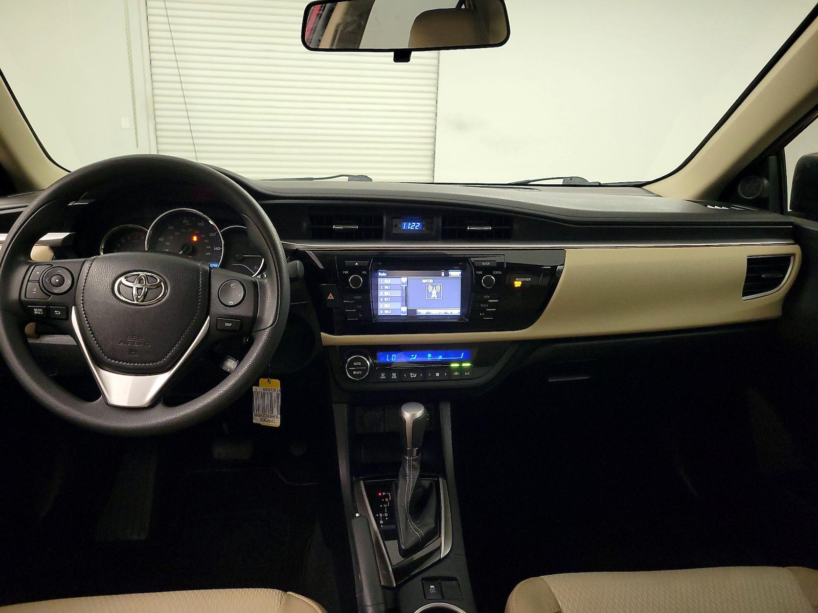 2016 Toyota Corolla LE - Photo 10