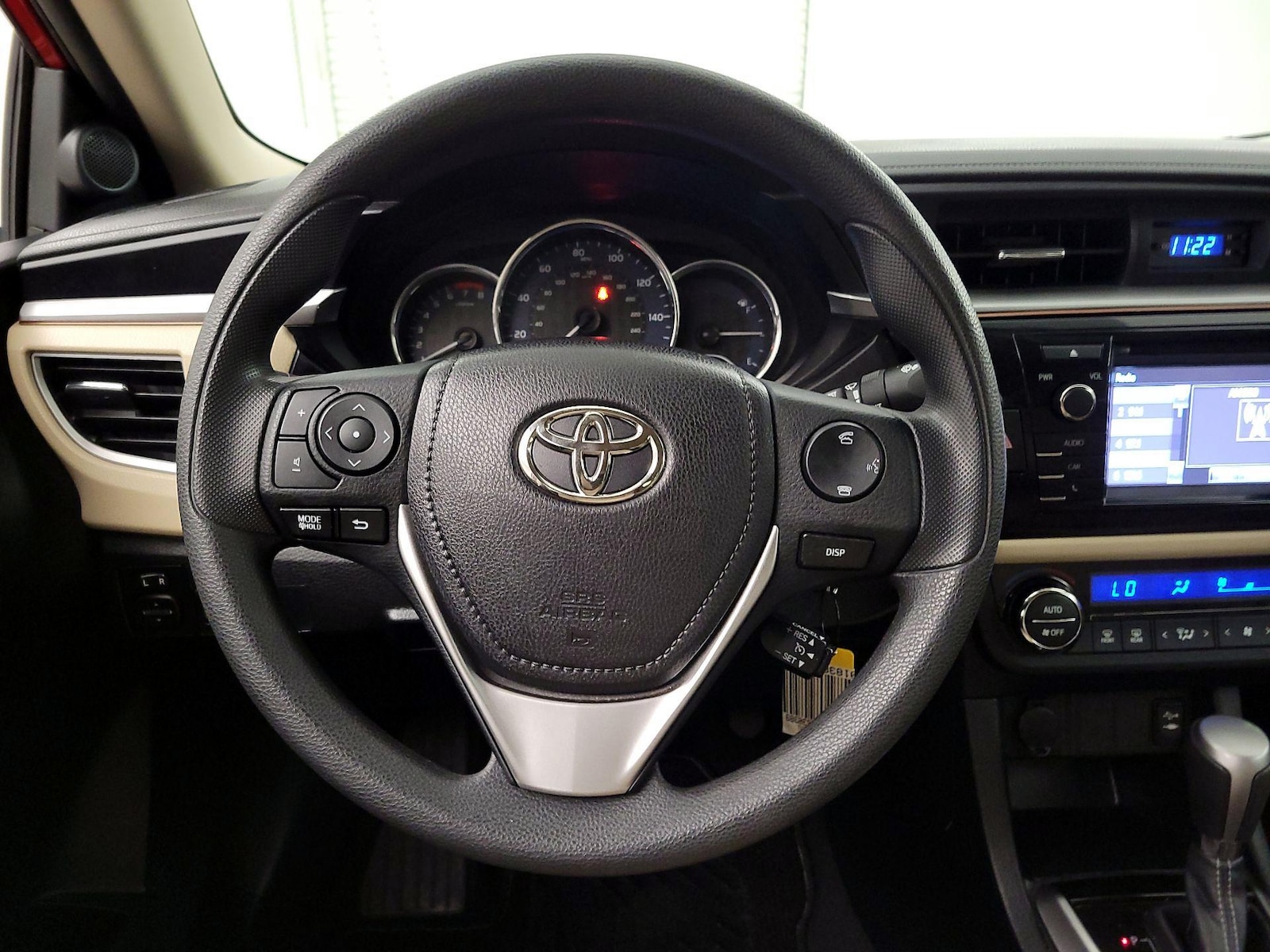 2016 Toyota Corolla LE - Photo 11