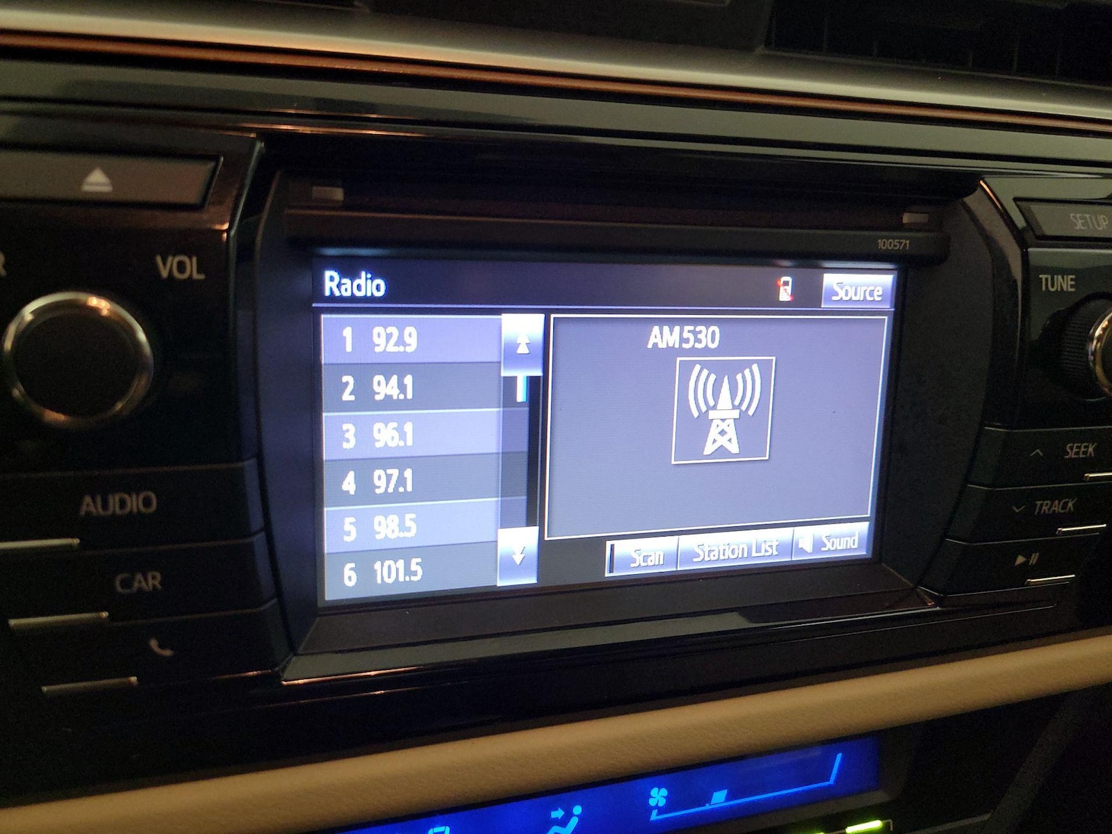 2016 Toyota Corolla LE - Photo 16