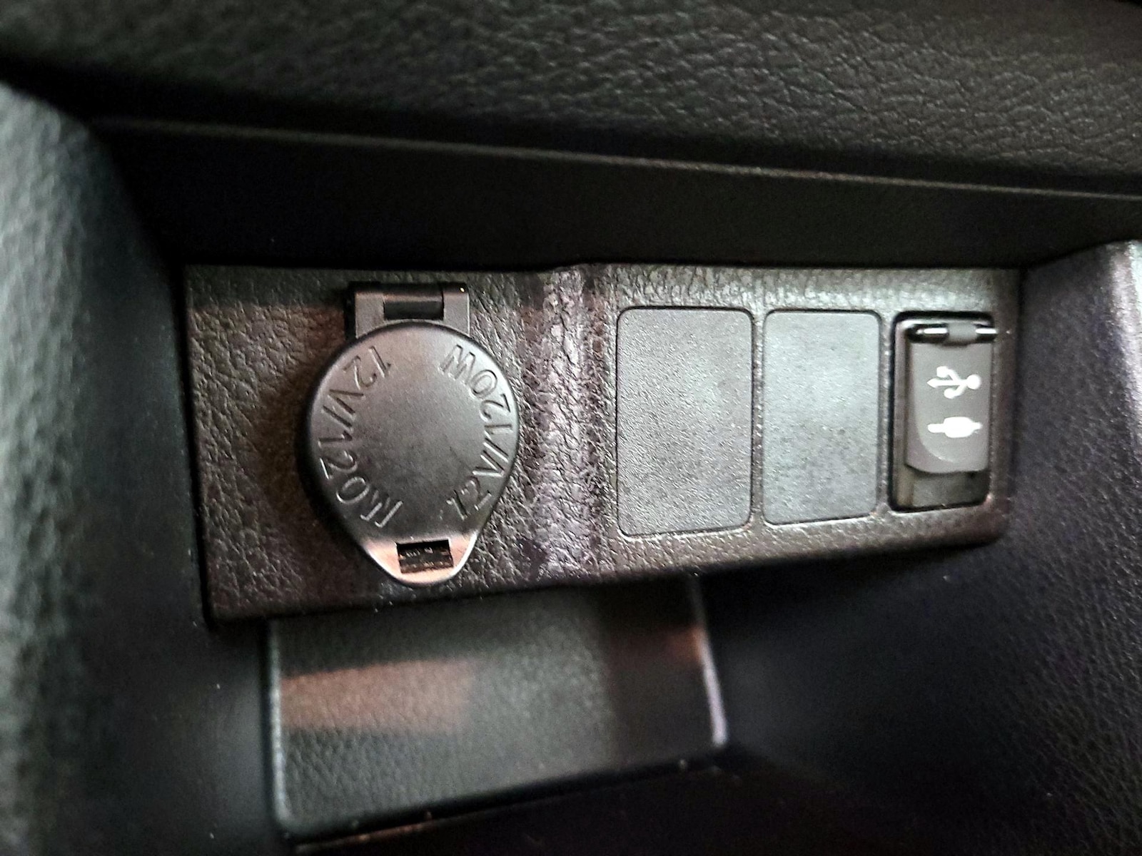 2016 Toyota Corolla LE - Photo 19