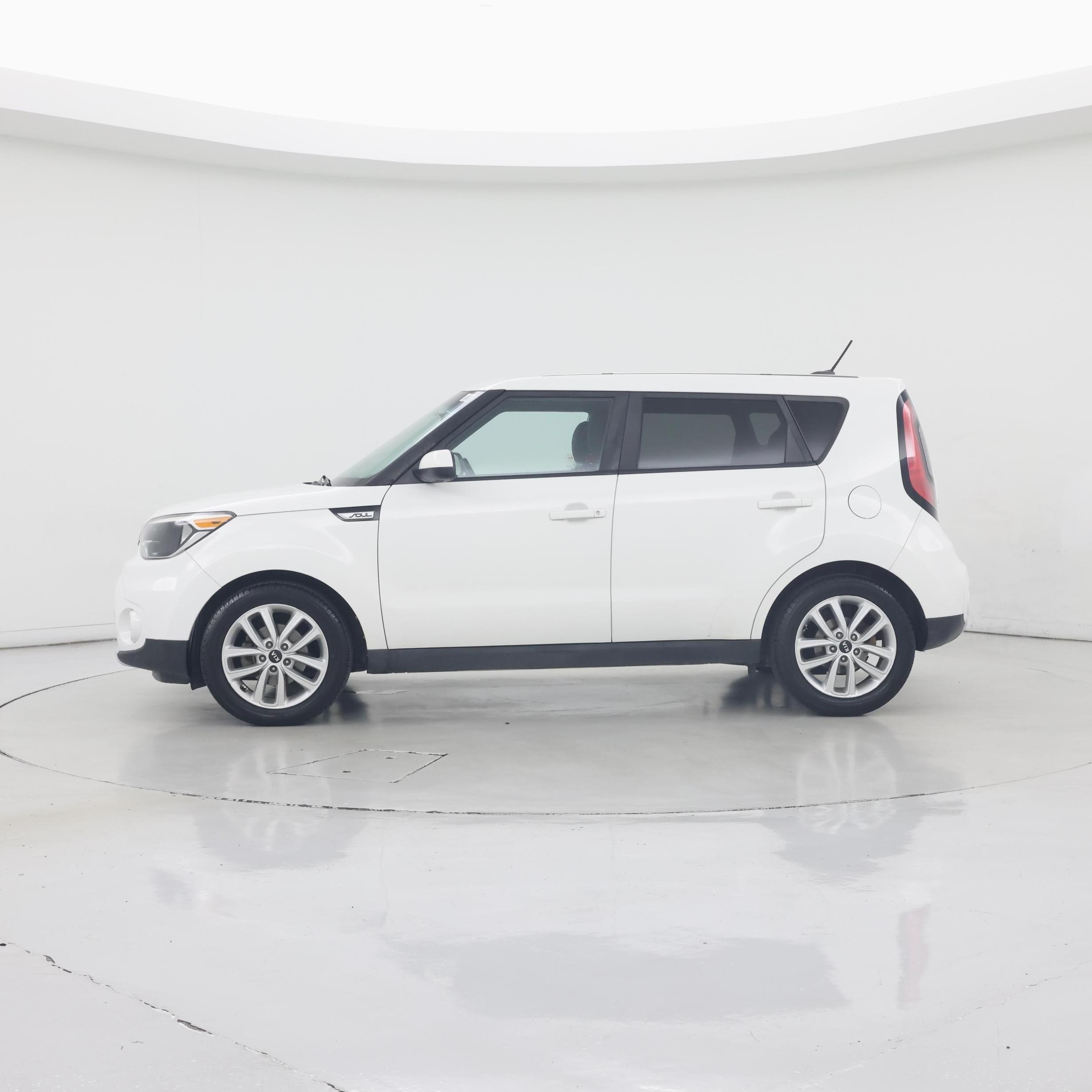 Thumbnail: 2017 Kia Soul - 3