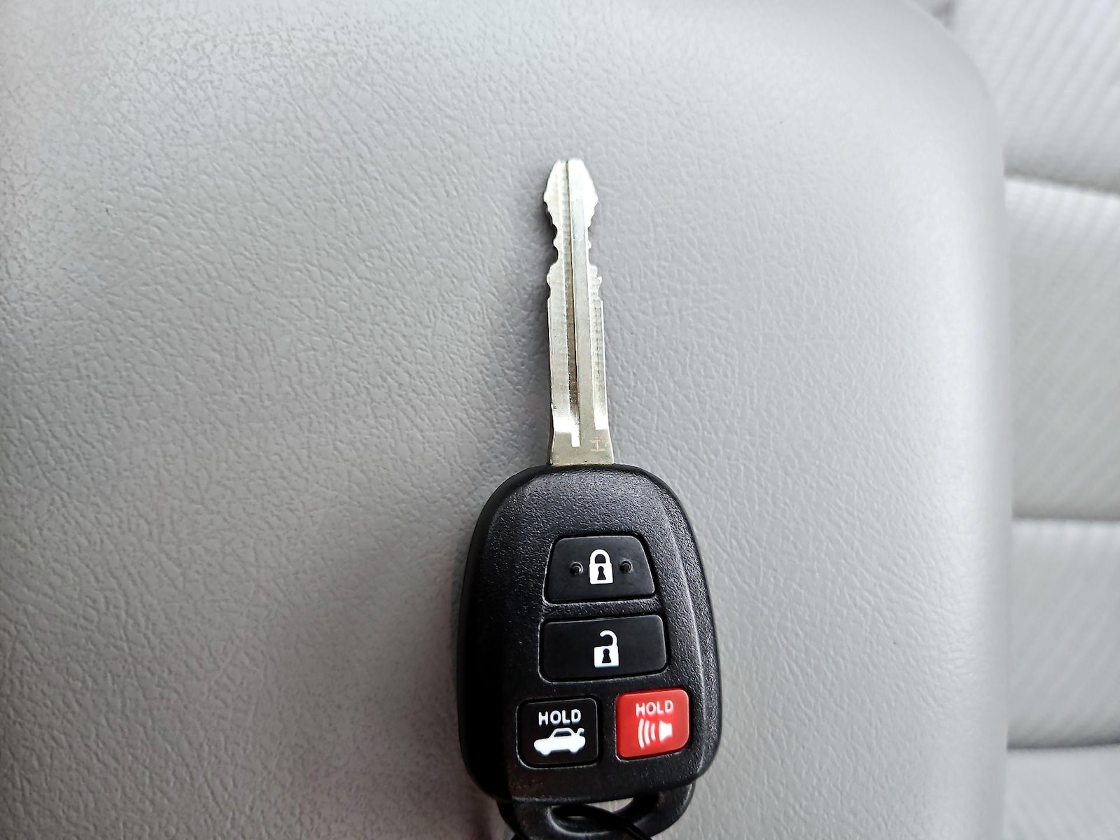 2015 Toyota Camry LE - Photo 22