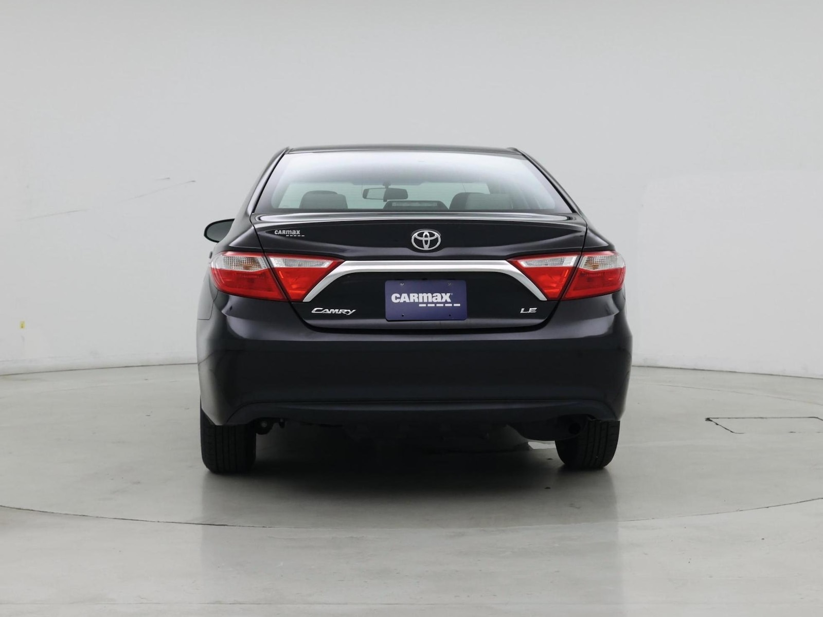 2015 Toyota Camry LE - Photo 7