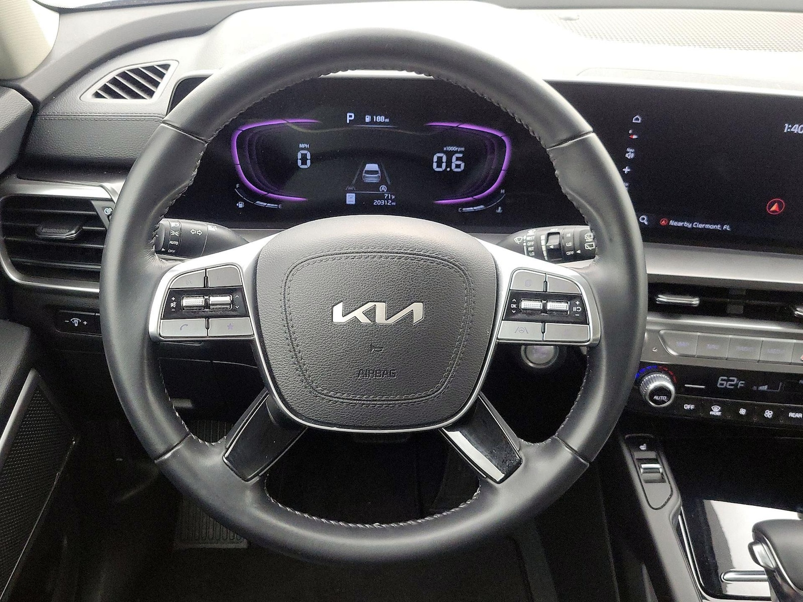 2024 Kia Telluride S - Photo 11