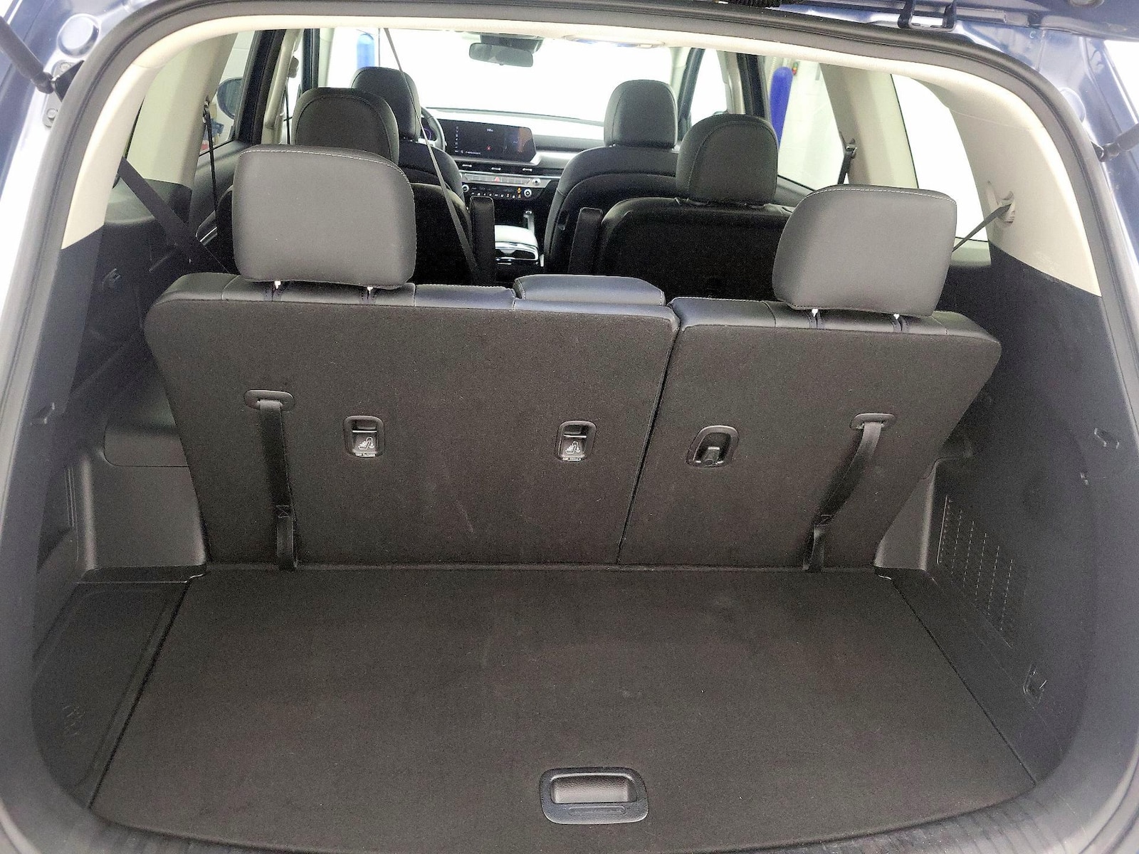 2024 Kia Telluride S - Photo 24