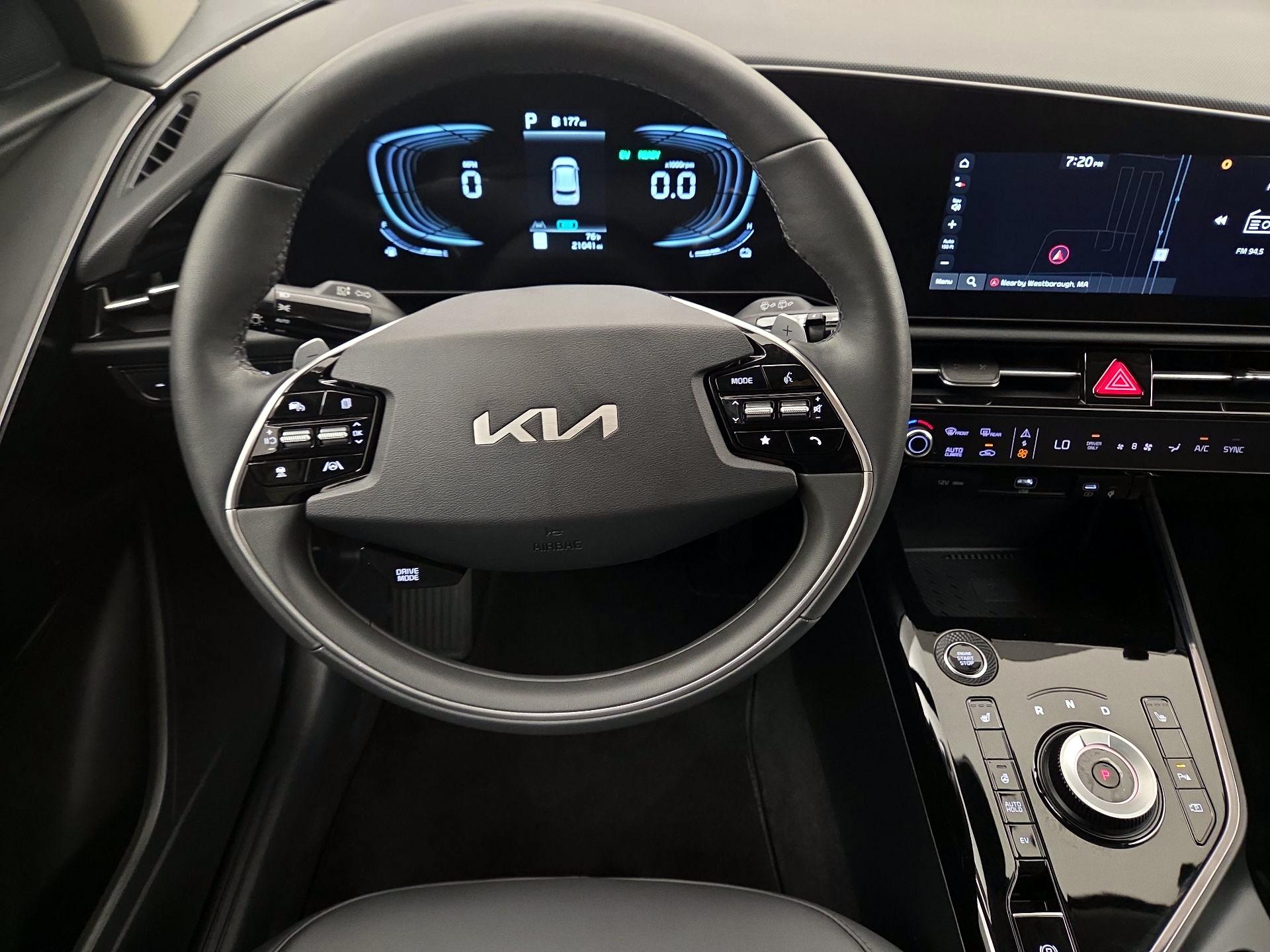 Thumbnail: 2024 Kia Niro - 10