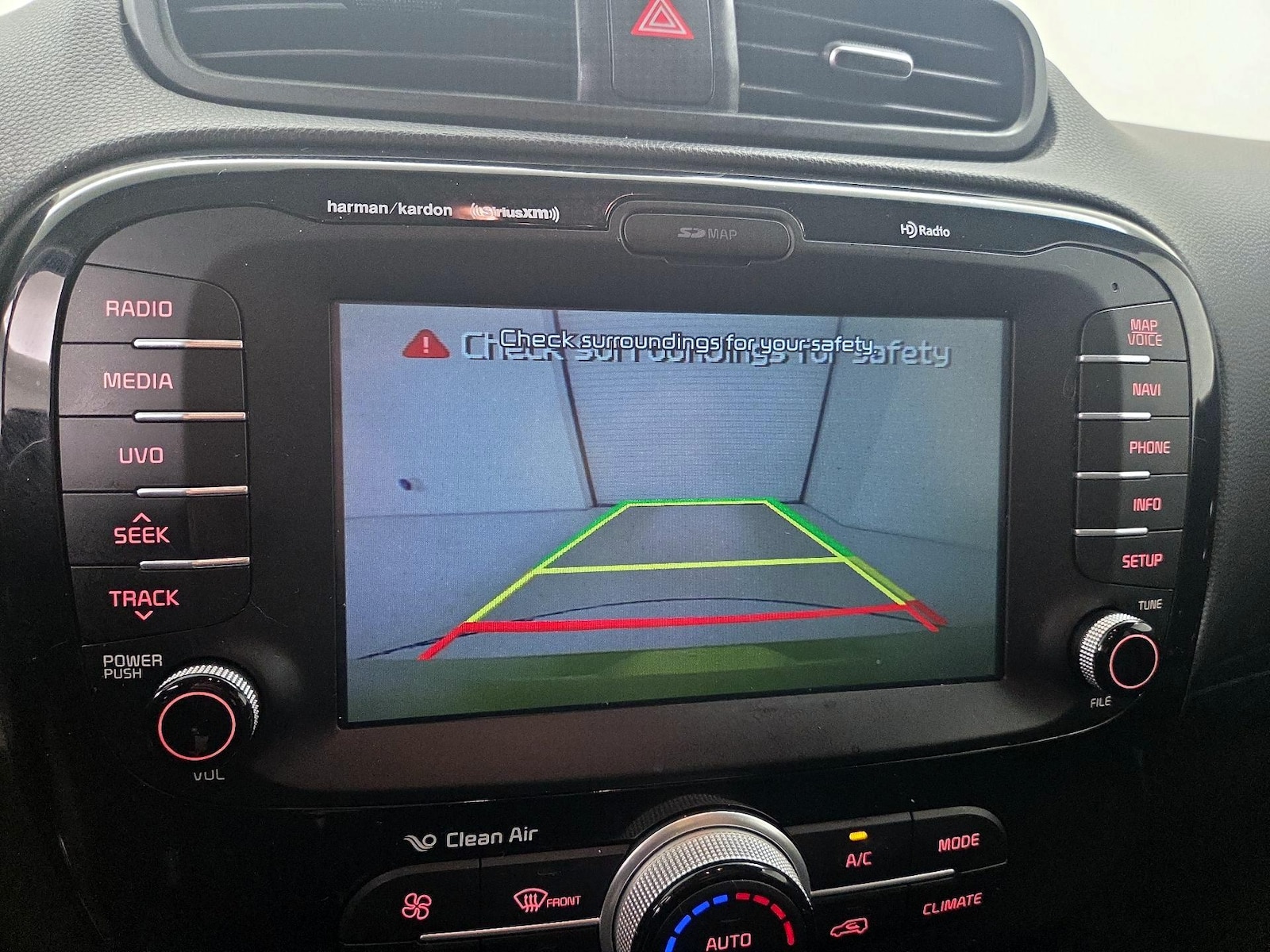 2017 Kia Soul + - Photo 16