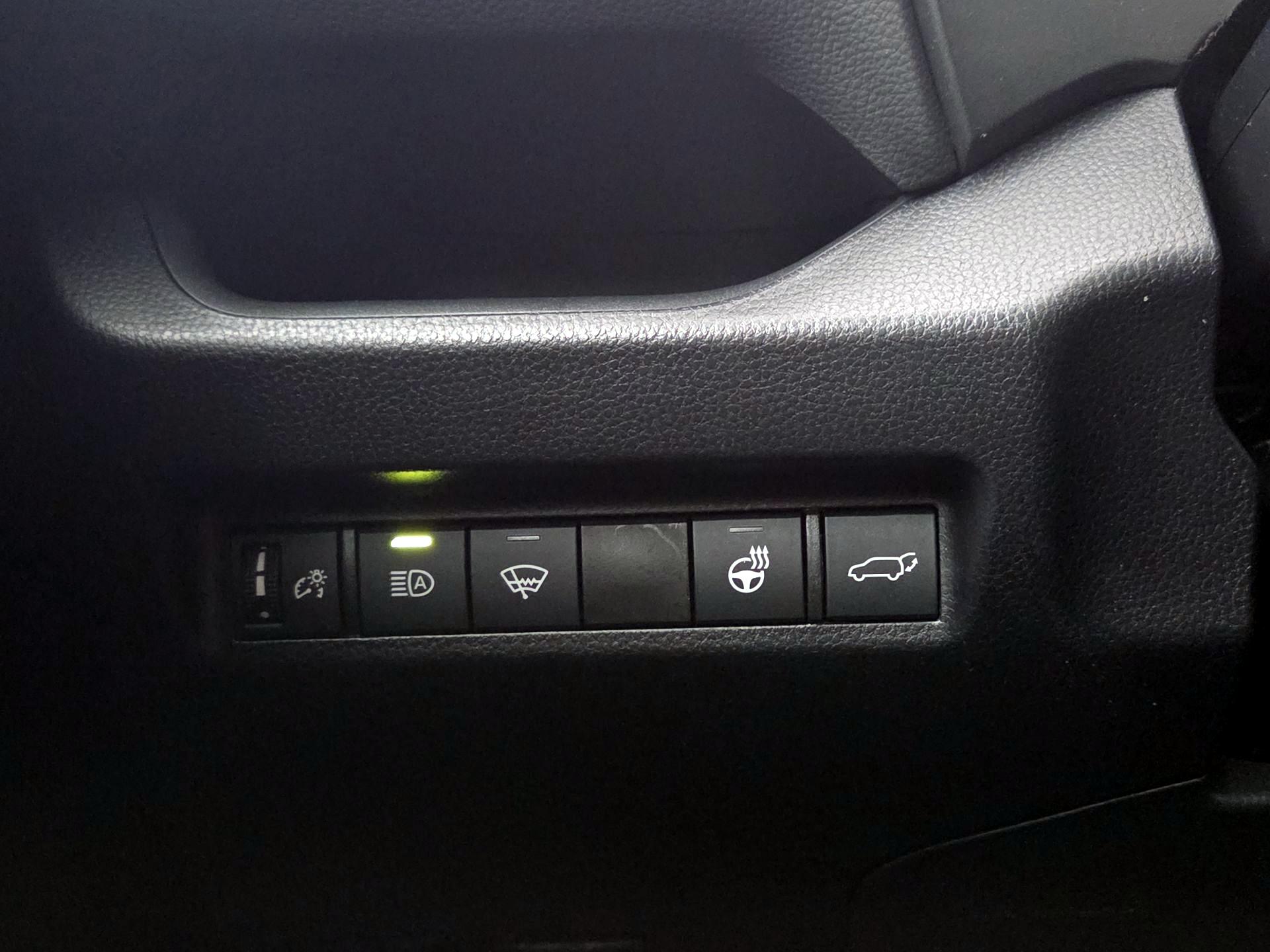 Thumbnail: 2019 Toyota RAV4 - 13