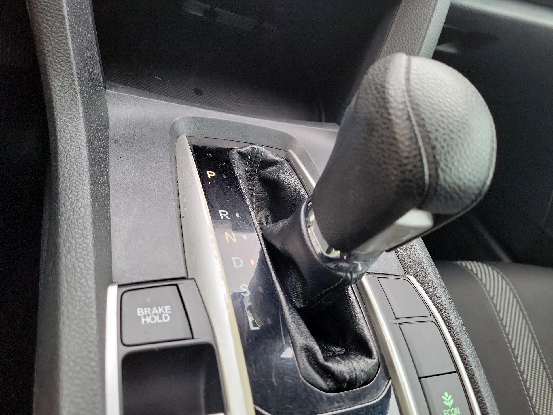 Thumbnail: 2016 Honda Civic - 16