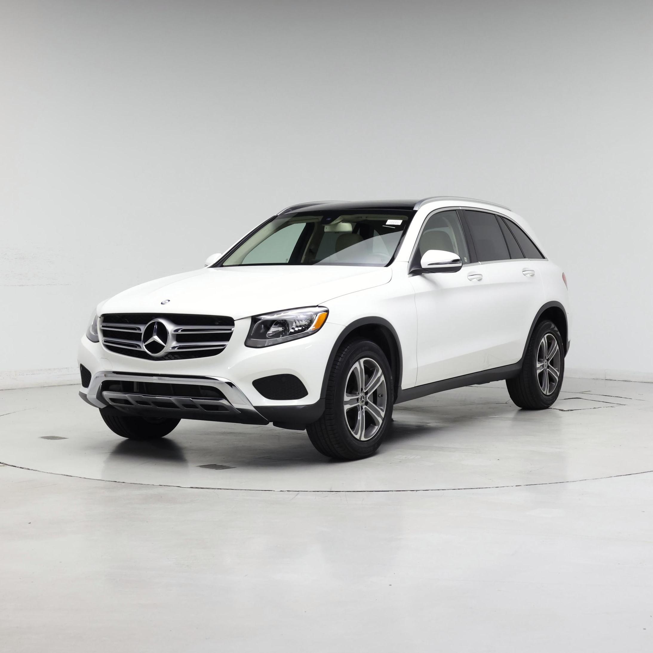 Thumbnail: 2016 Mercedes-Benz GLC - 4