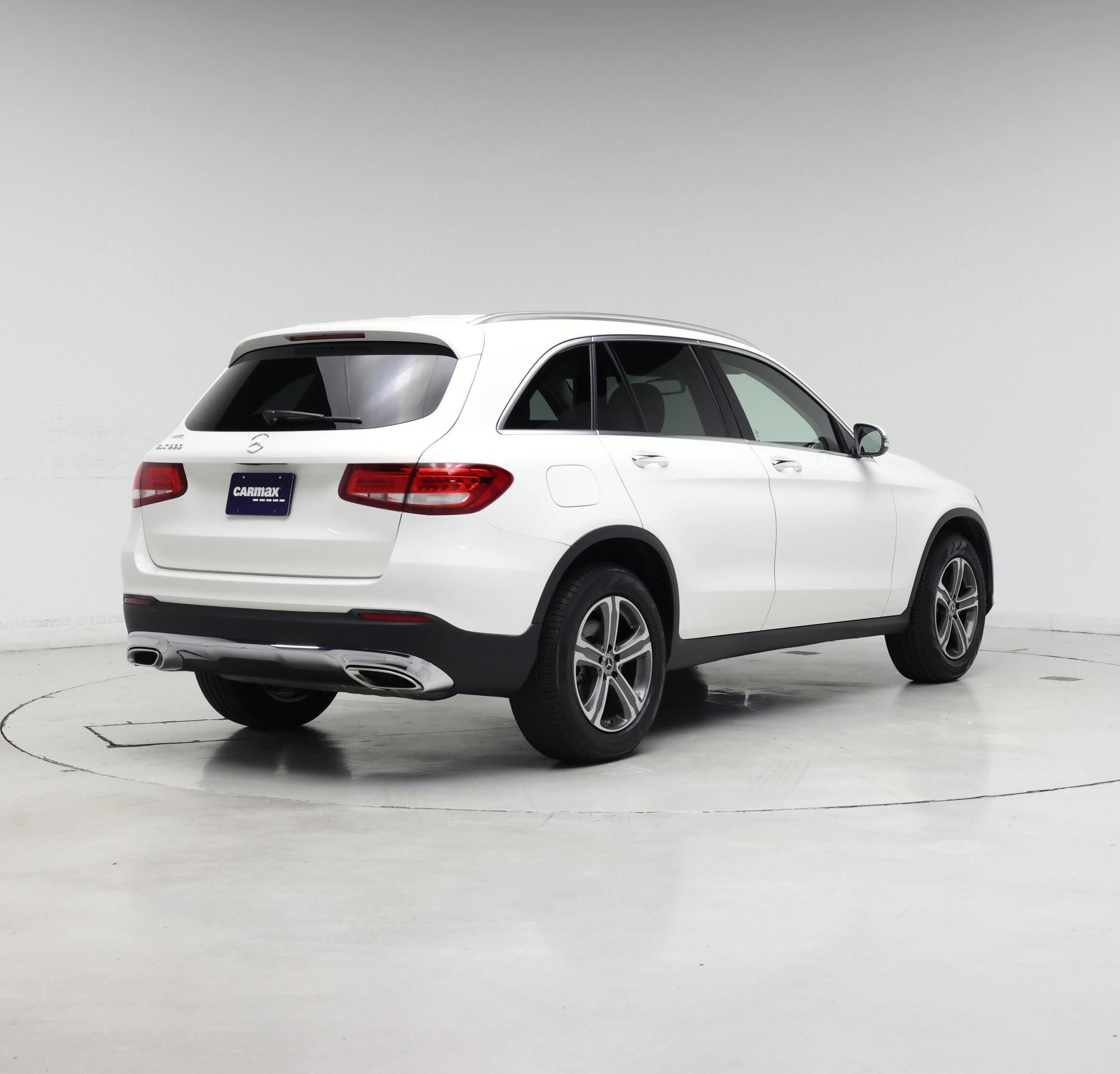 Thumbnail: 2016 Mercedes-Benz GLC - 8